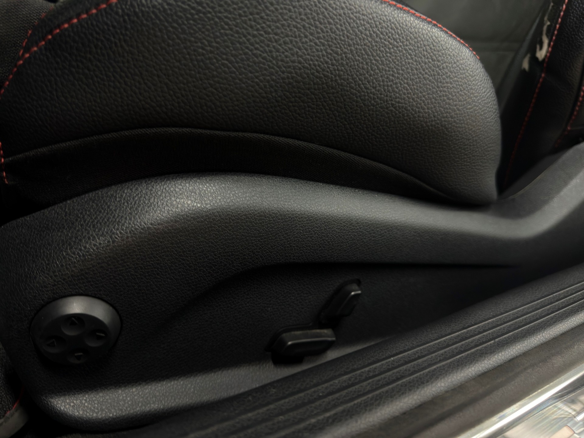 MERCEDES-BENZ C 43 AMG 4Matic 9G-tronic-image-26