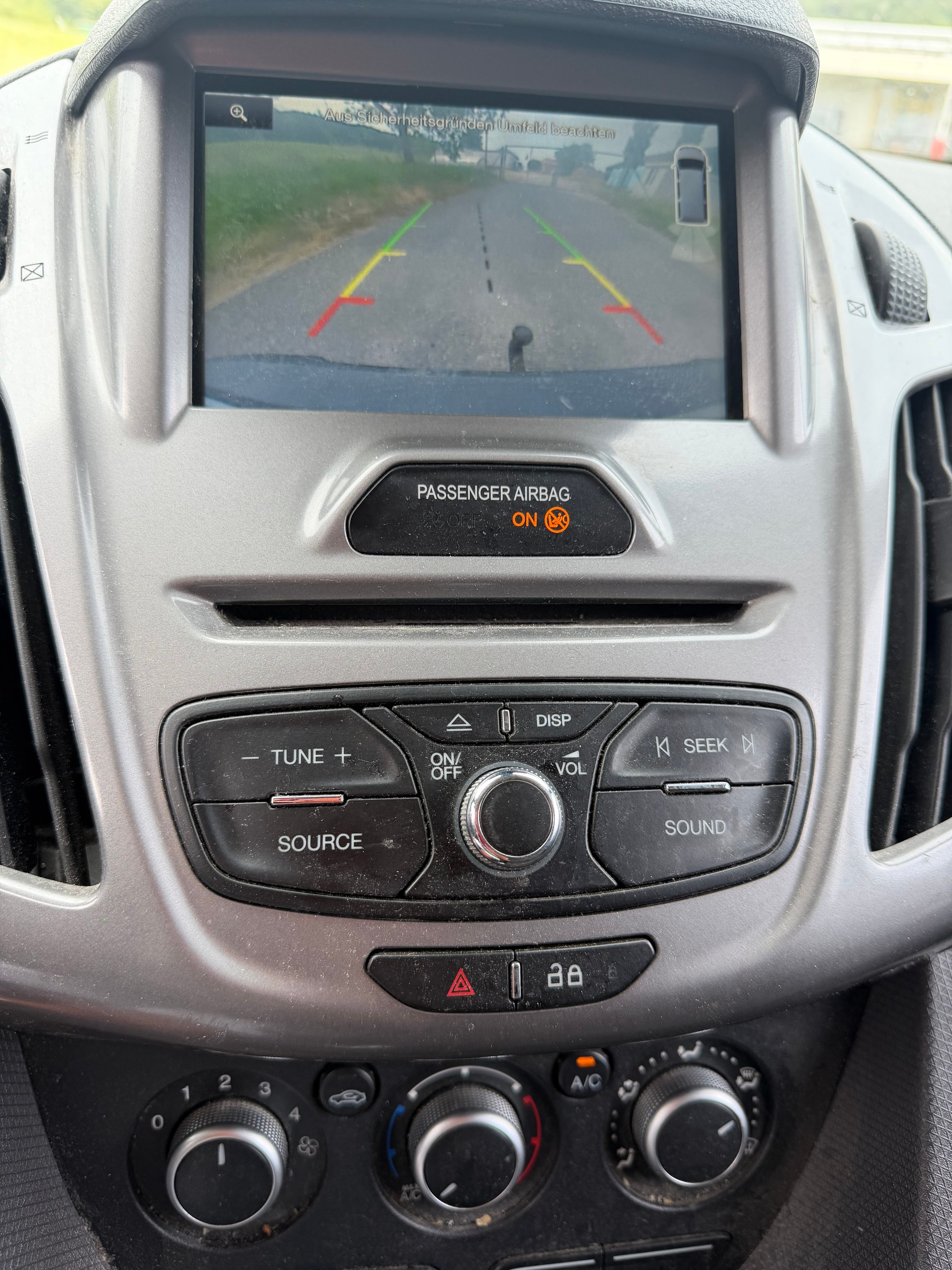 FORD TRANSIT C0NNECT VAN T210 1.0 ECOBOOST . LÄUFT GUT !! MIT KLIMA + NAVI +AHK...PREIS NETTO 3`900.--image-7