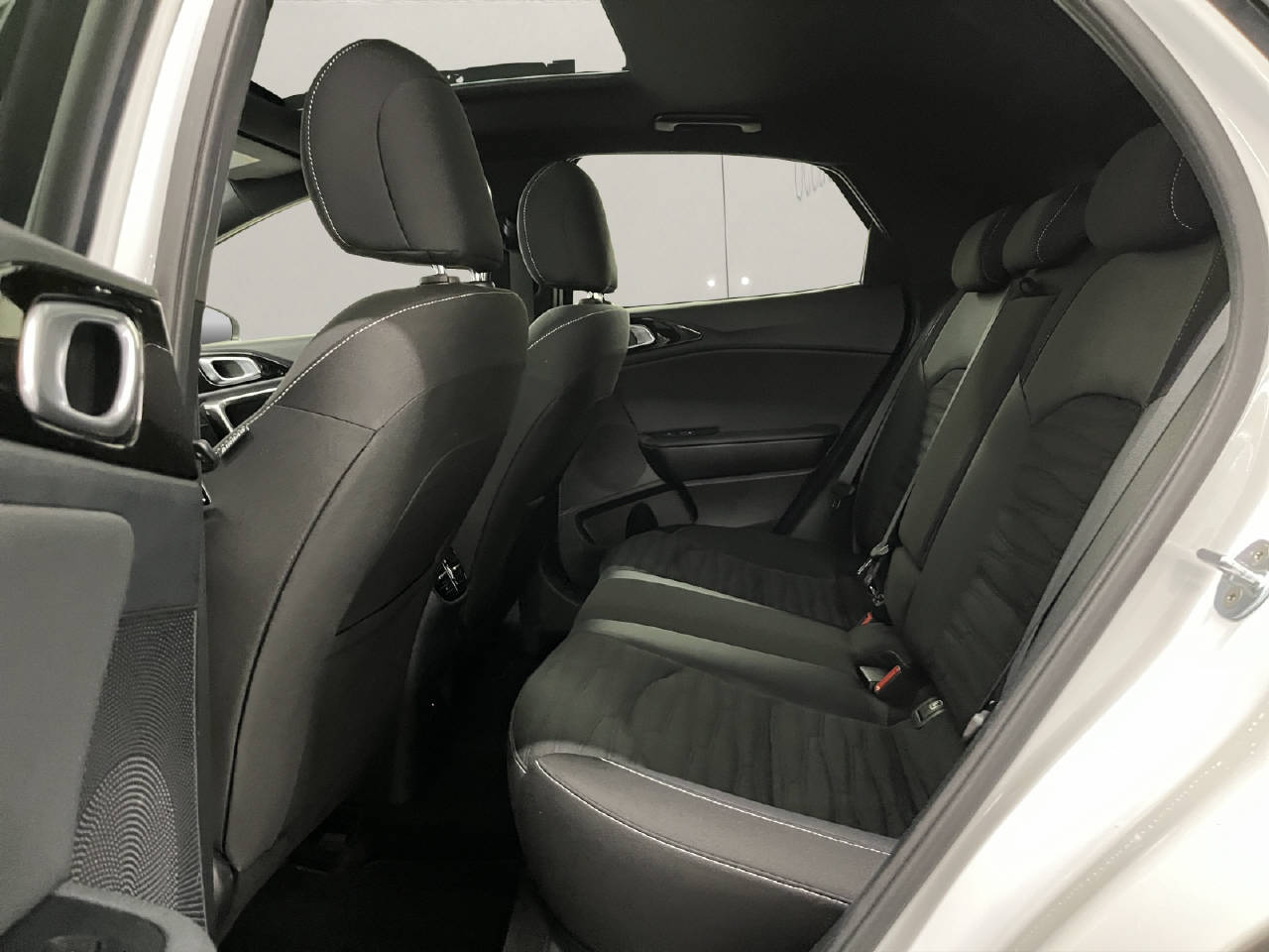 KIA XCeed 1.6 T-GDi GT-Line-image-13