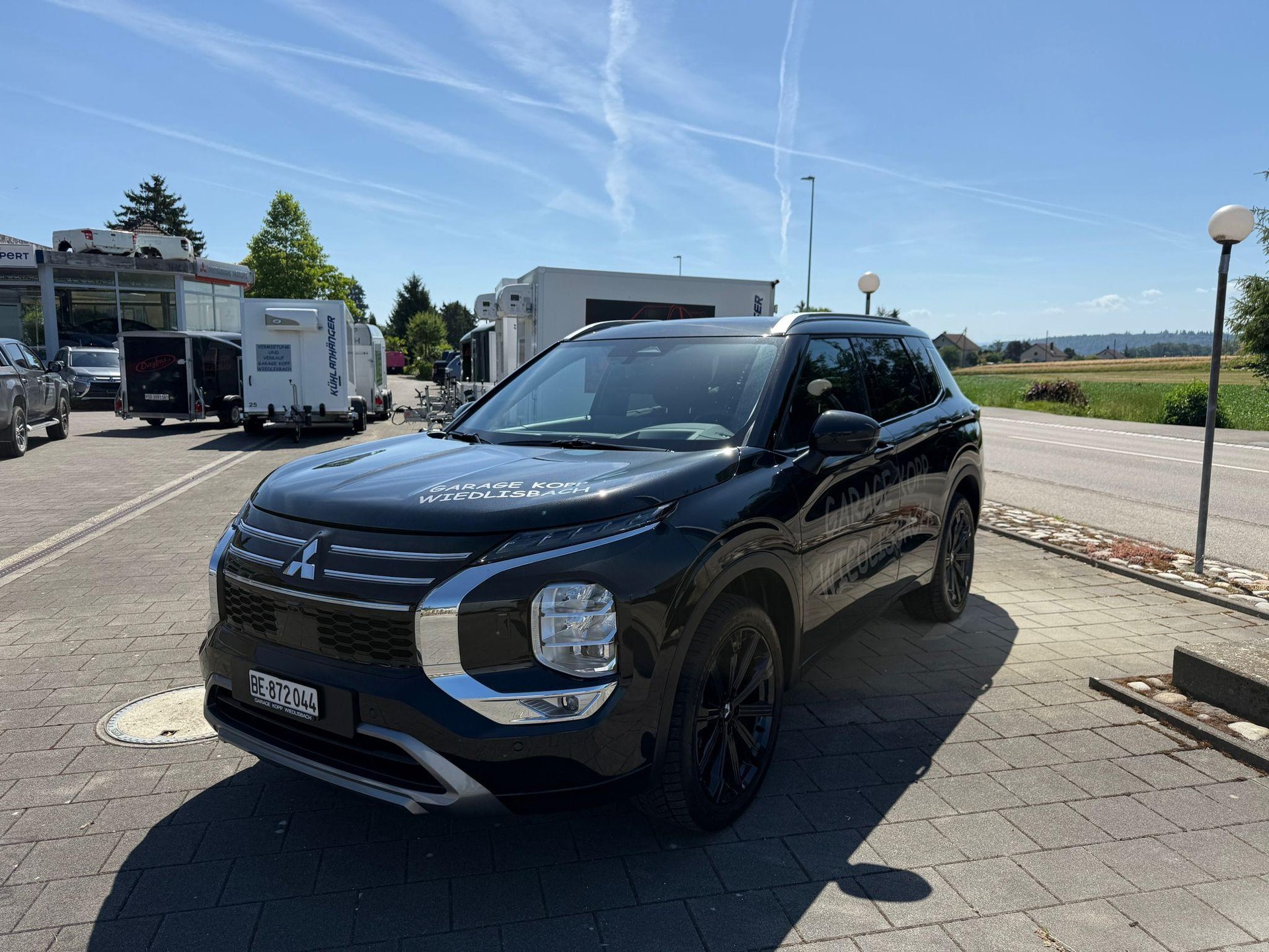 MITSUBISHI Outlander 2.4 PHEV Instyle 4x4-image-4