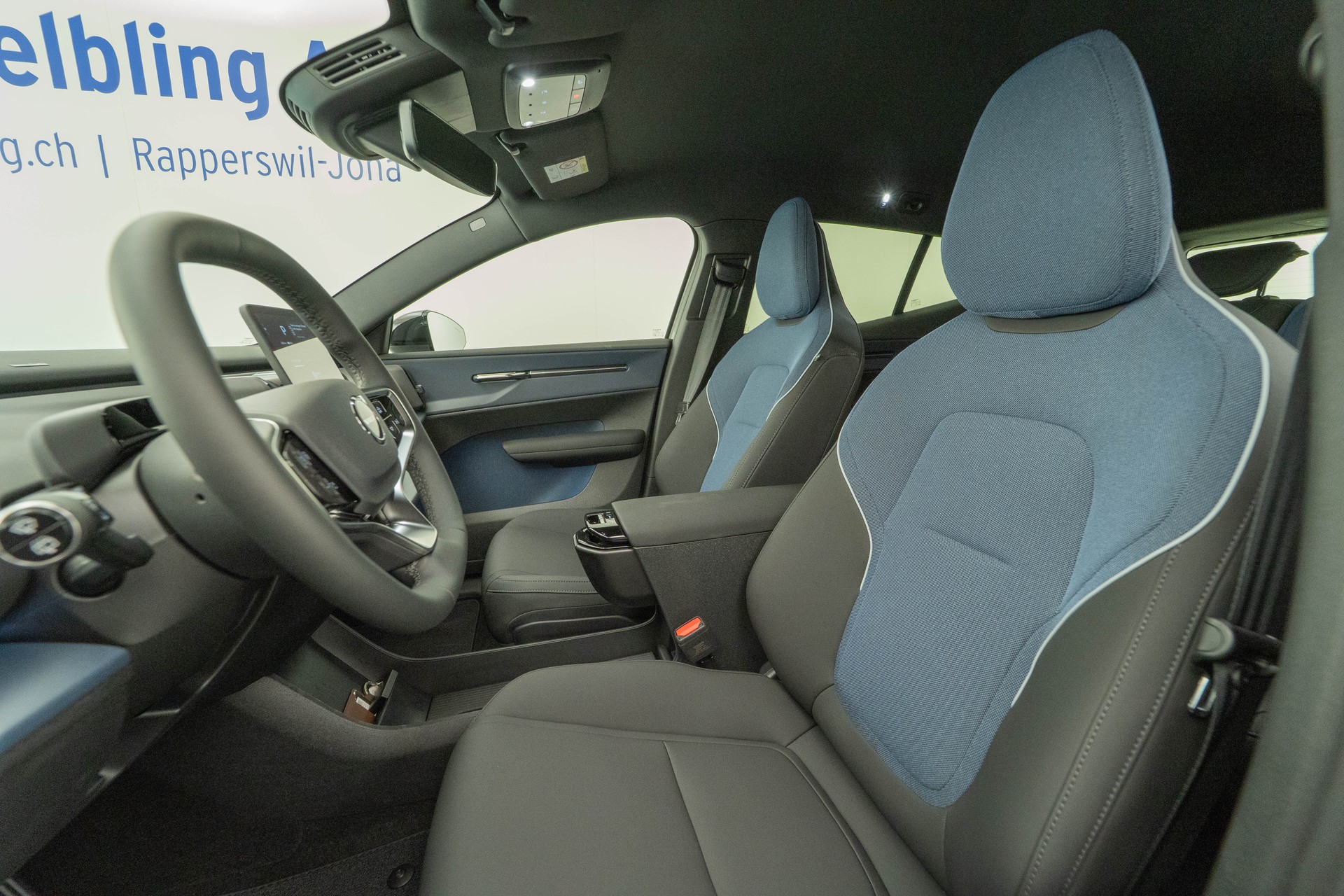 VOLVO EX30 E60 Twin Plus Performance AWD-image-7