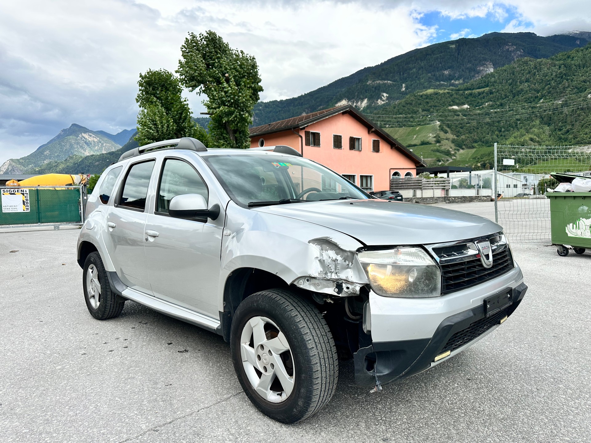 DACIA Duster 1.6 Ambiance 4x4-image-0