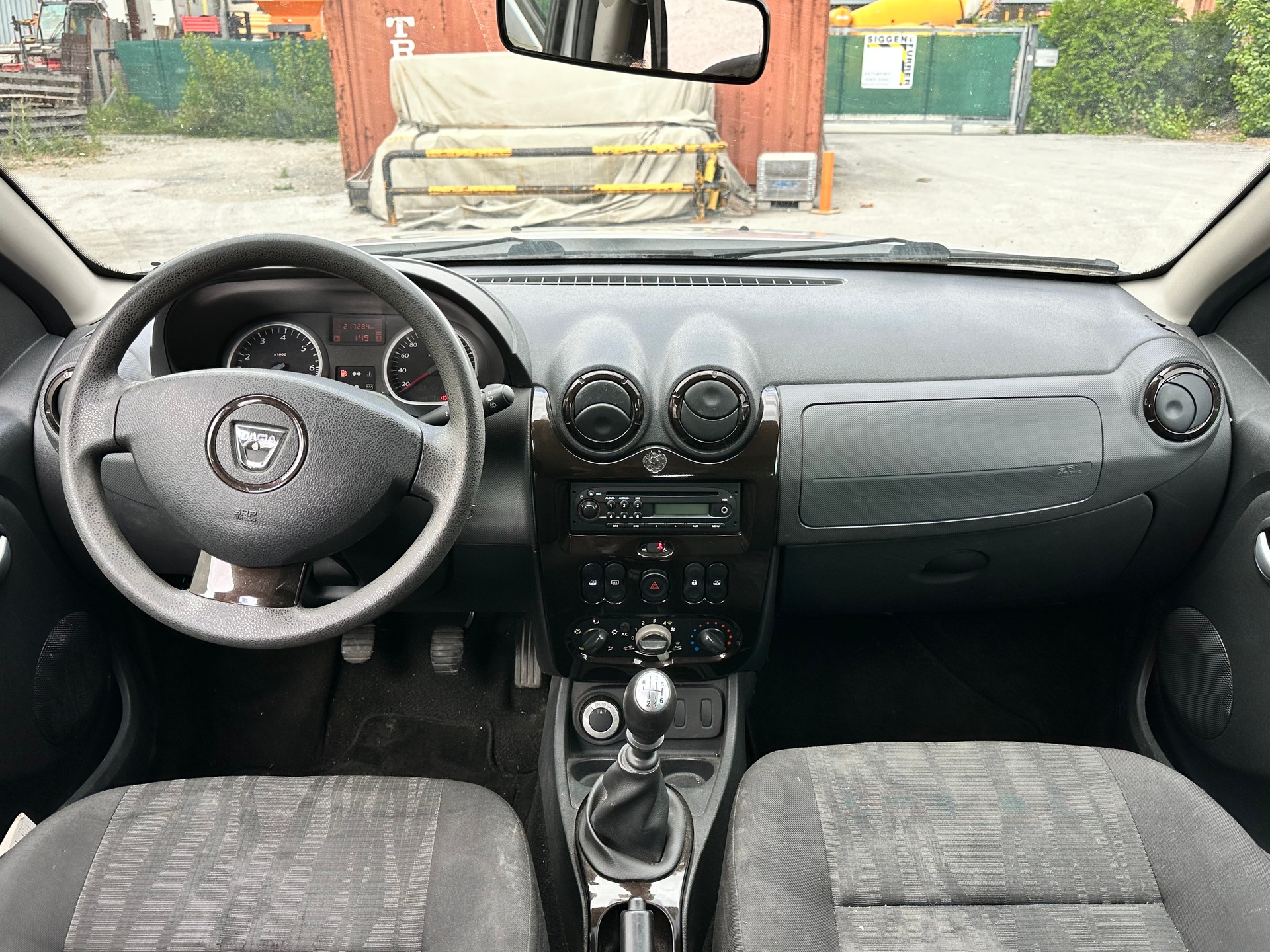 DACIA Duster 1.6 Ambiance 4x4-image-9