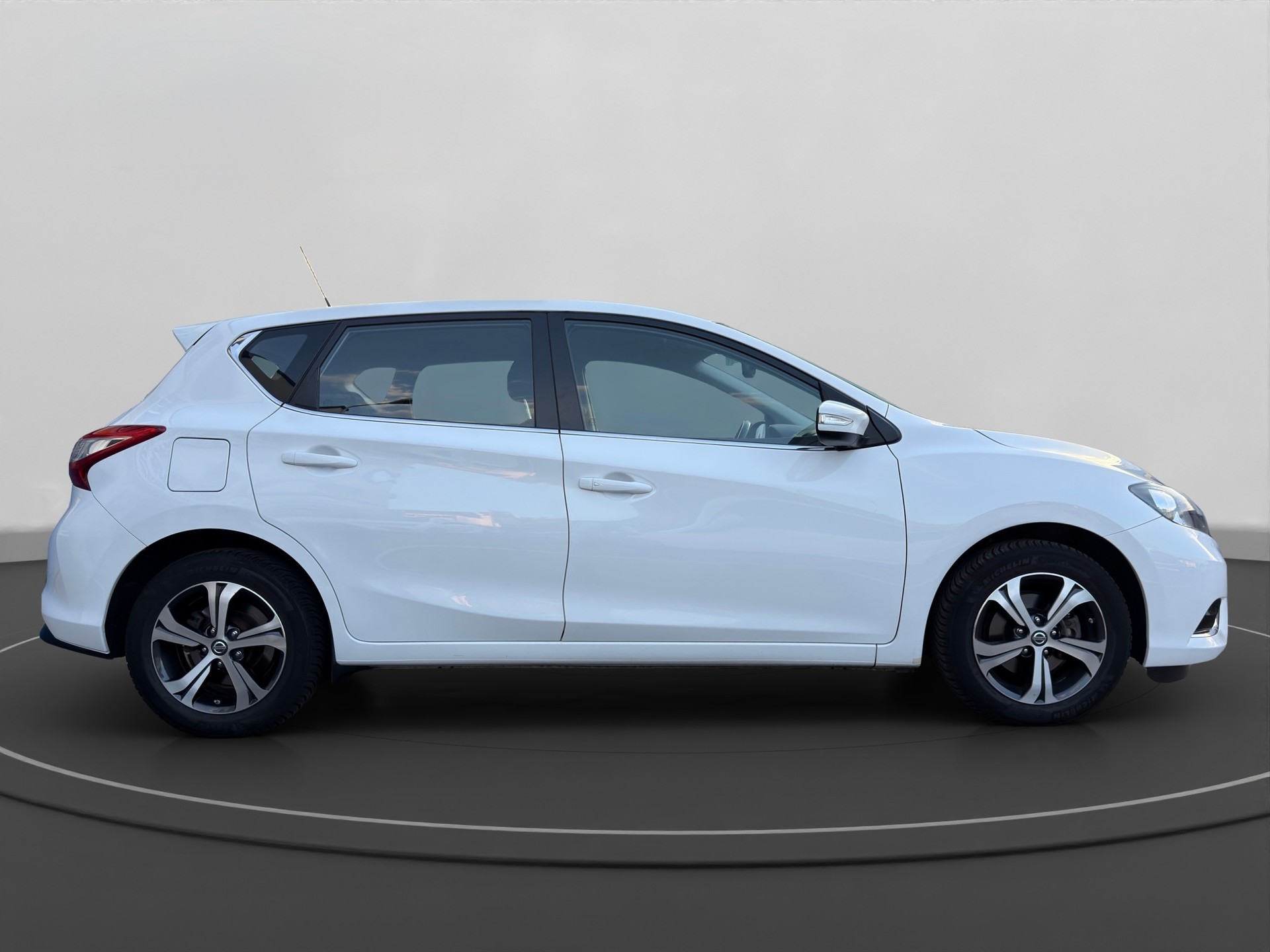 NISSAN Pulsar 1.2 DIG-T tekna Xtronic CVT-image-5