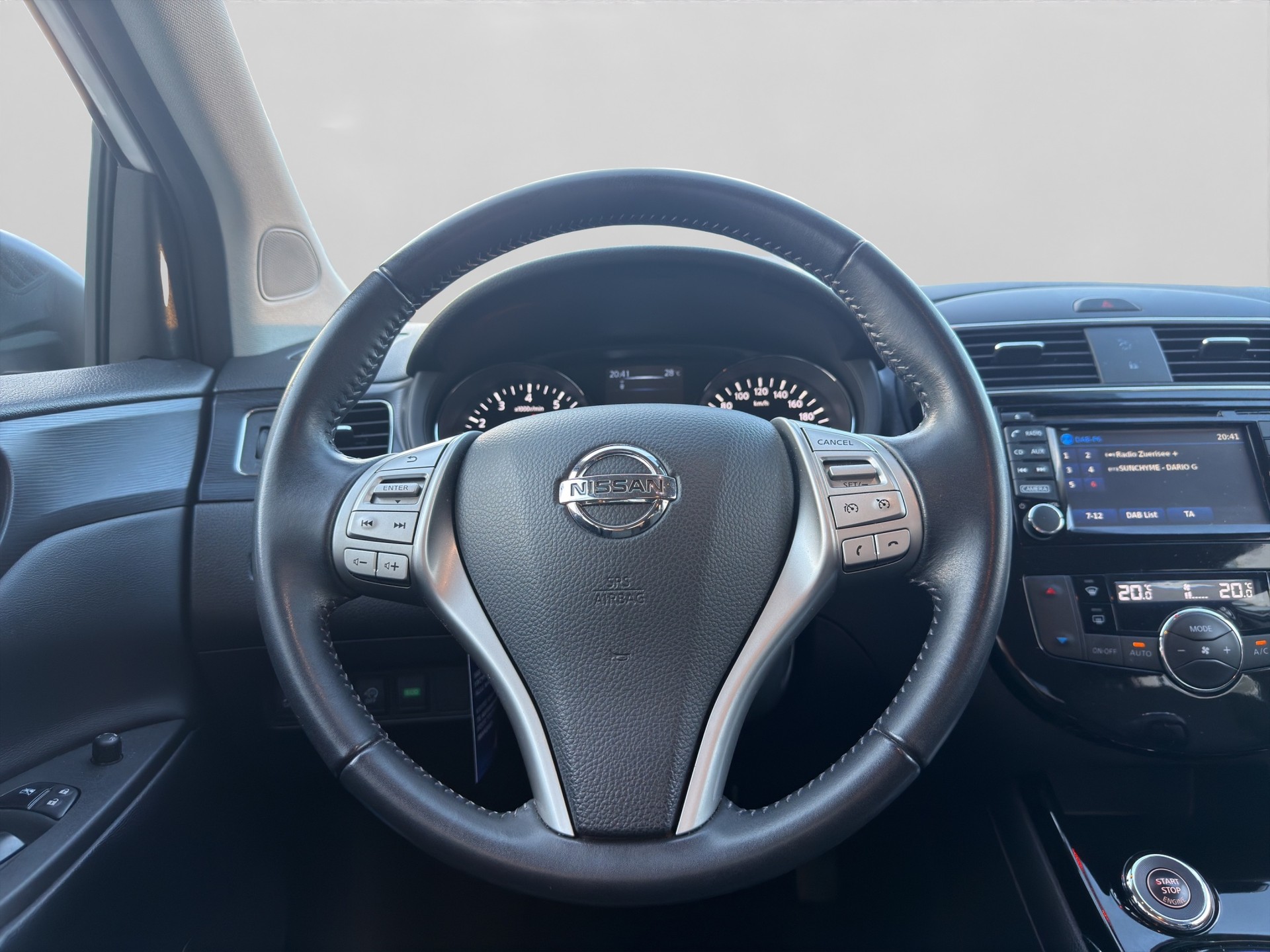 NISSAN Pulsar 1.2 DIG-T tekna Xtronic CVT-image-9