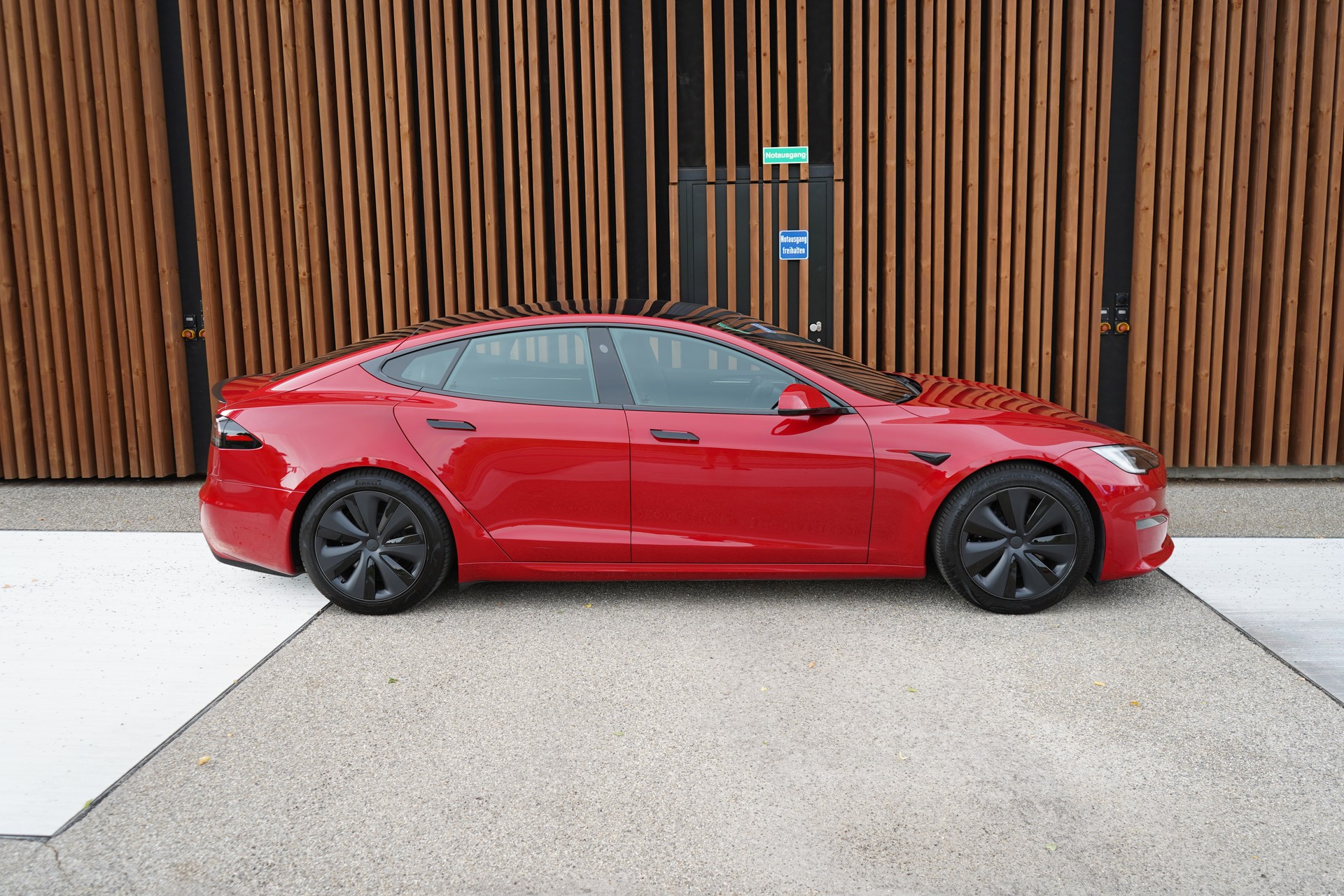 TESLA MODEL S 100 kWh PLAID BLACK l 1268 PS-image-4