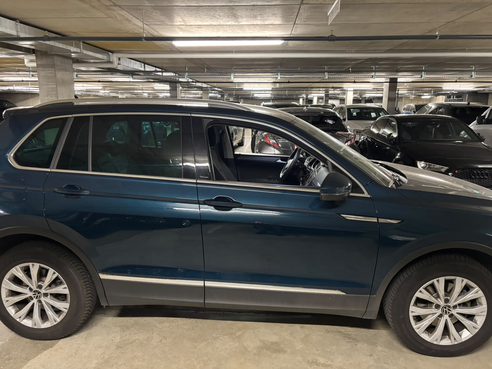 VW 1.5 TSI Life DSG 2WD-image-10