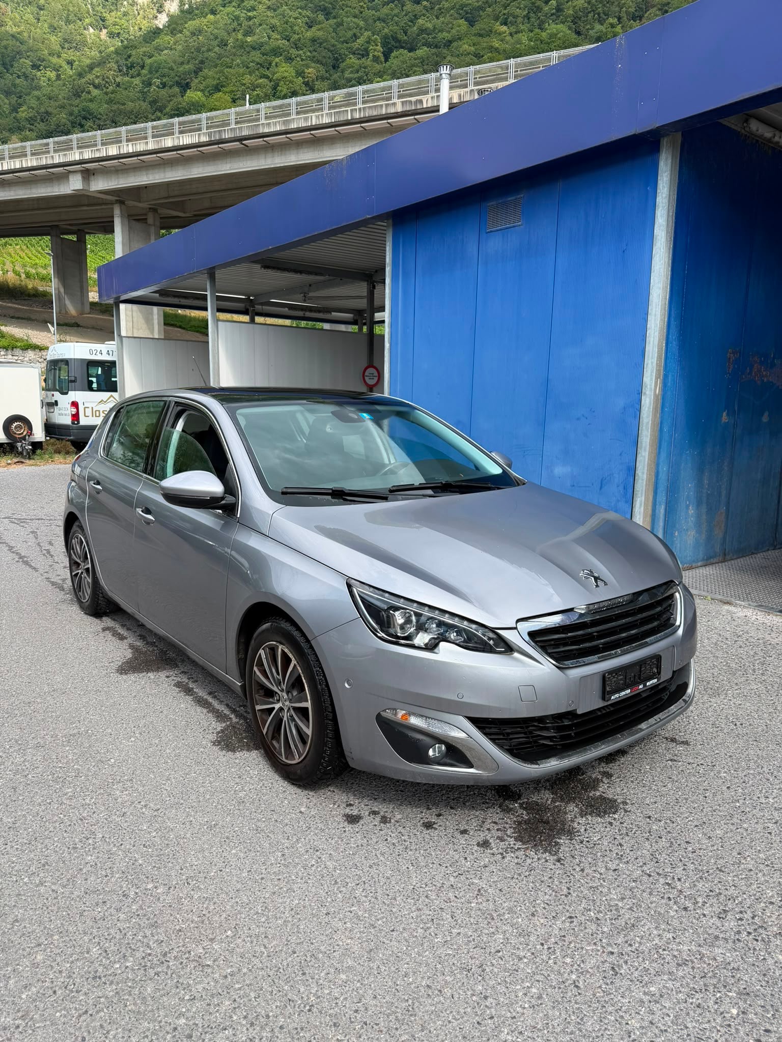 PEUGEOT 308 1.2 THP Active-image-1