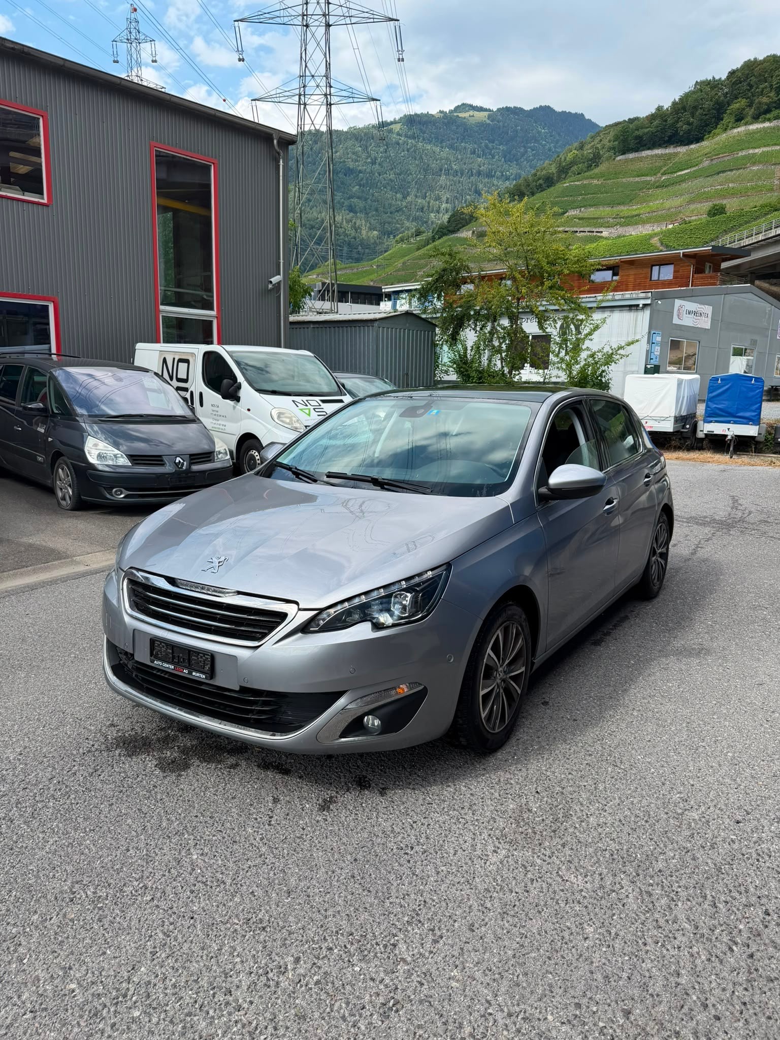 PEUGEOT 308 1.2 THP Active-image-2