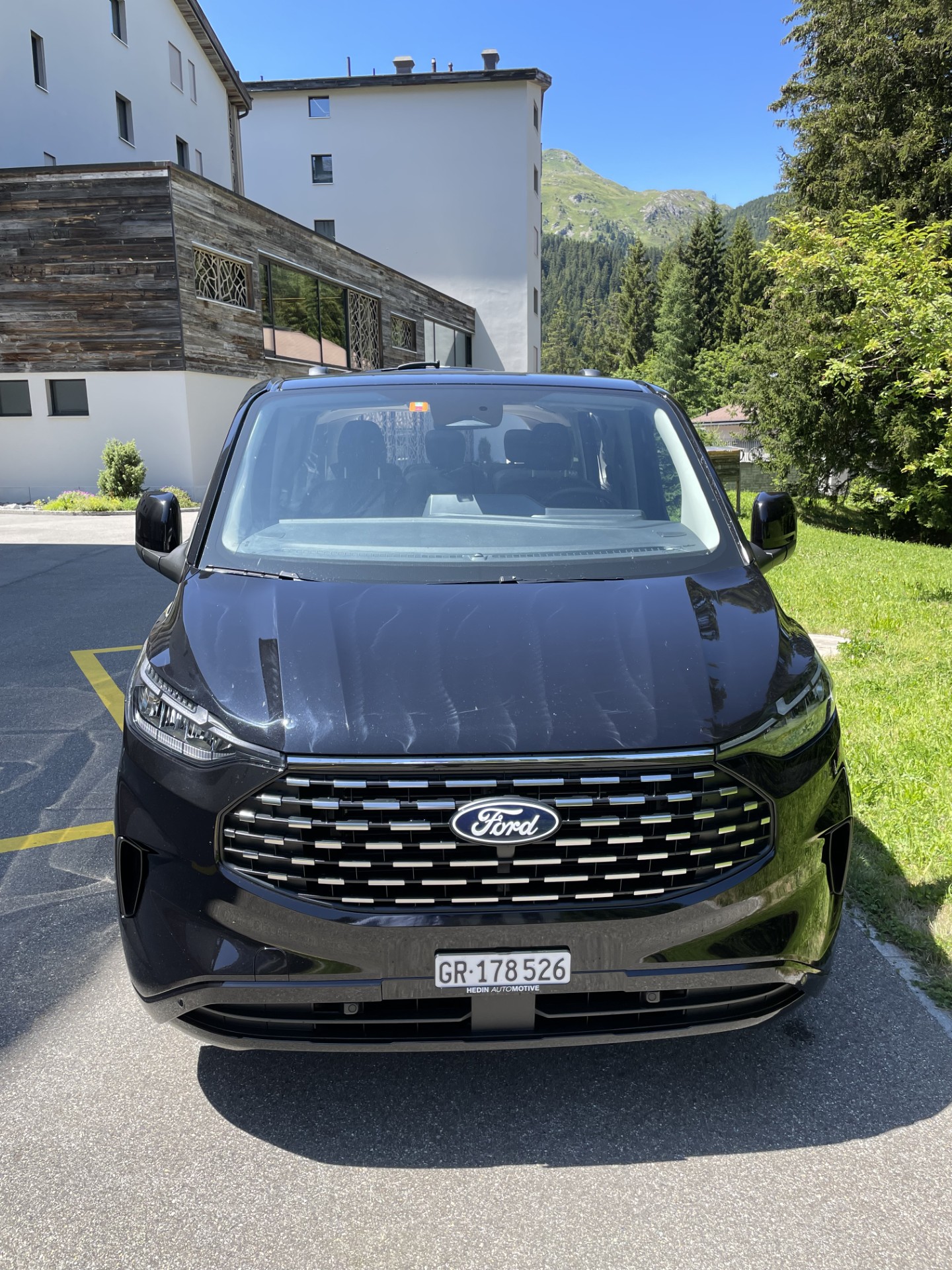 FORD 320 L1-image-1