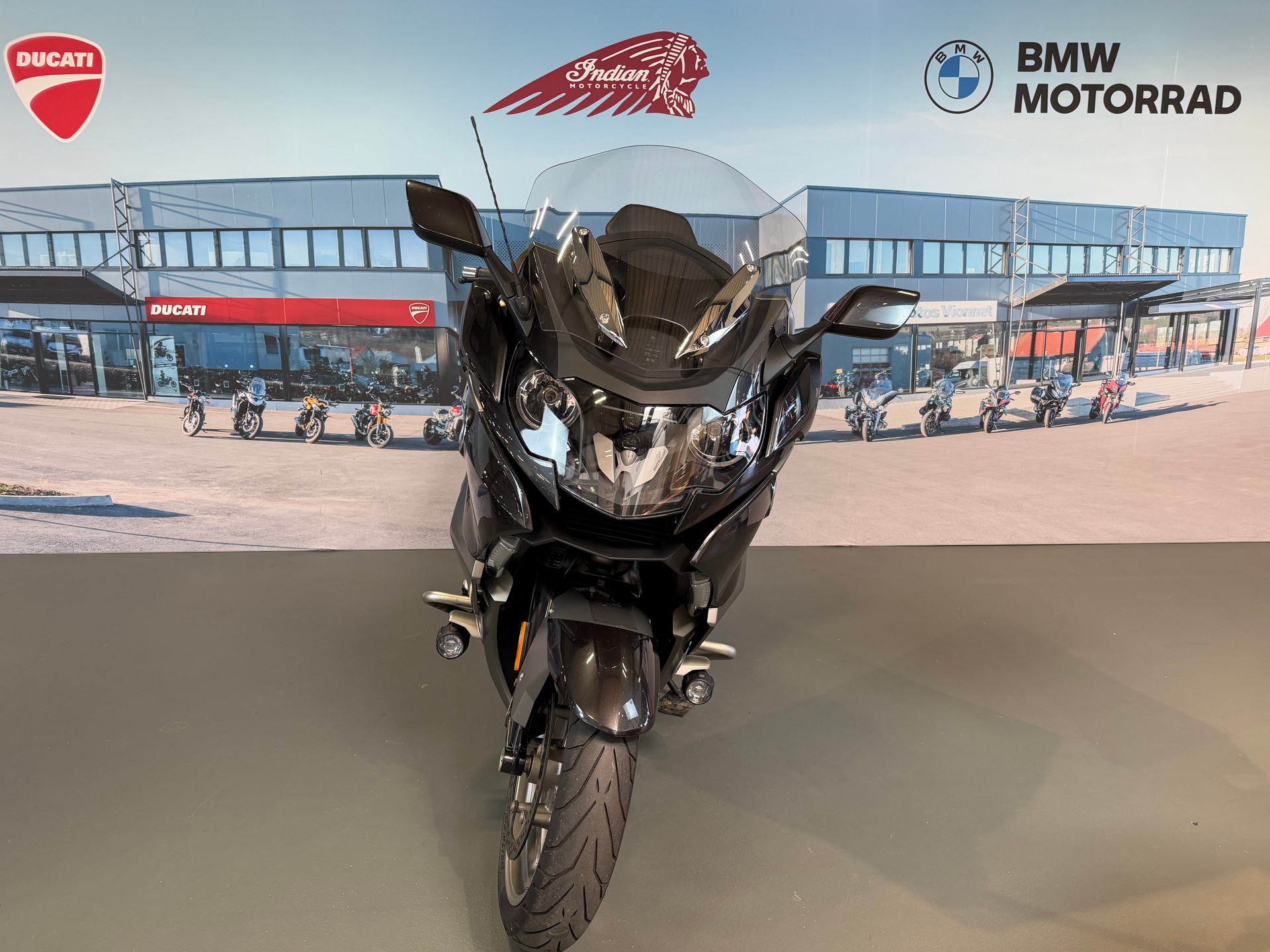BMW K 1600 GTL-showroom-element-1