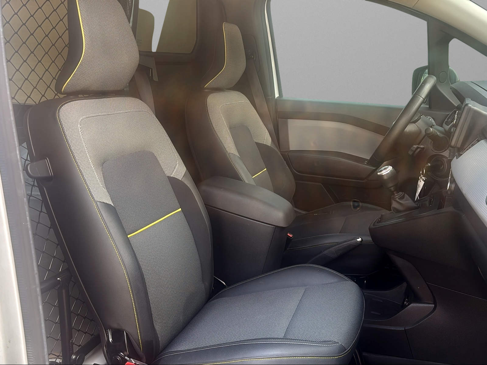 RENAULT Kangoo Van 1.3TCe Open Sesame 100 PF Extra-image-9