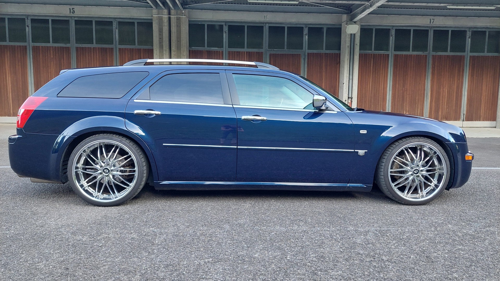 CHRYSLER 5.7 V8 HEMI-image-2
