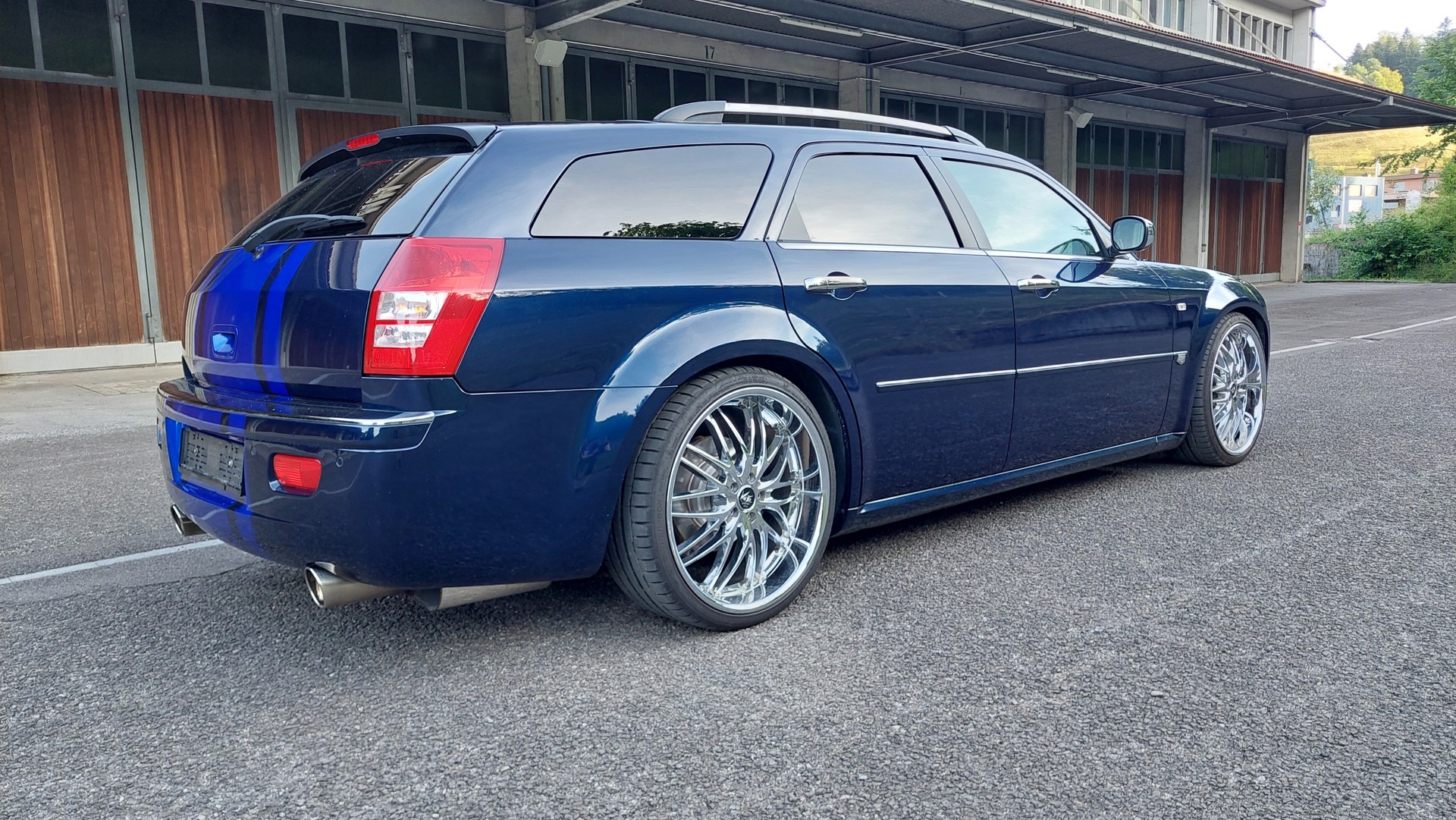 CHRYSLER 5.7 V8 HEMI-image-1