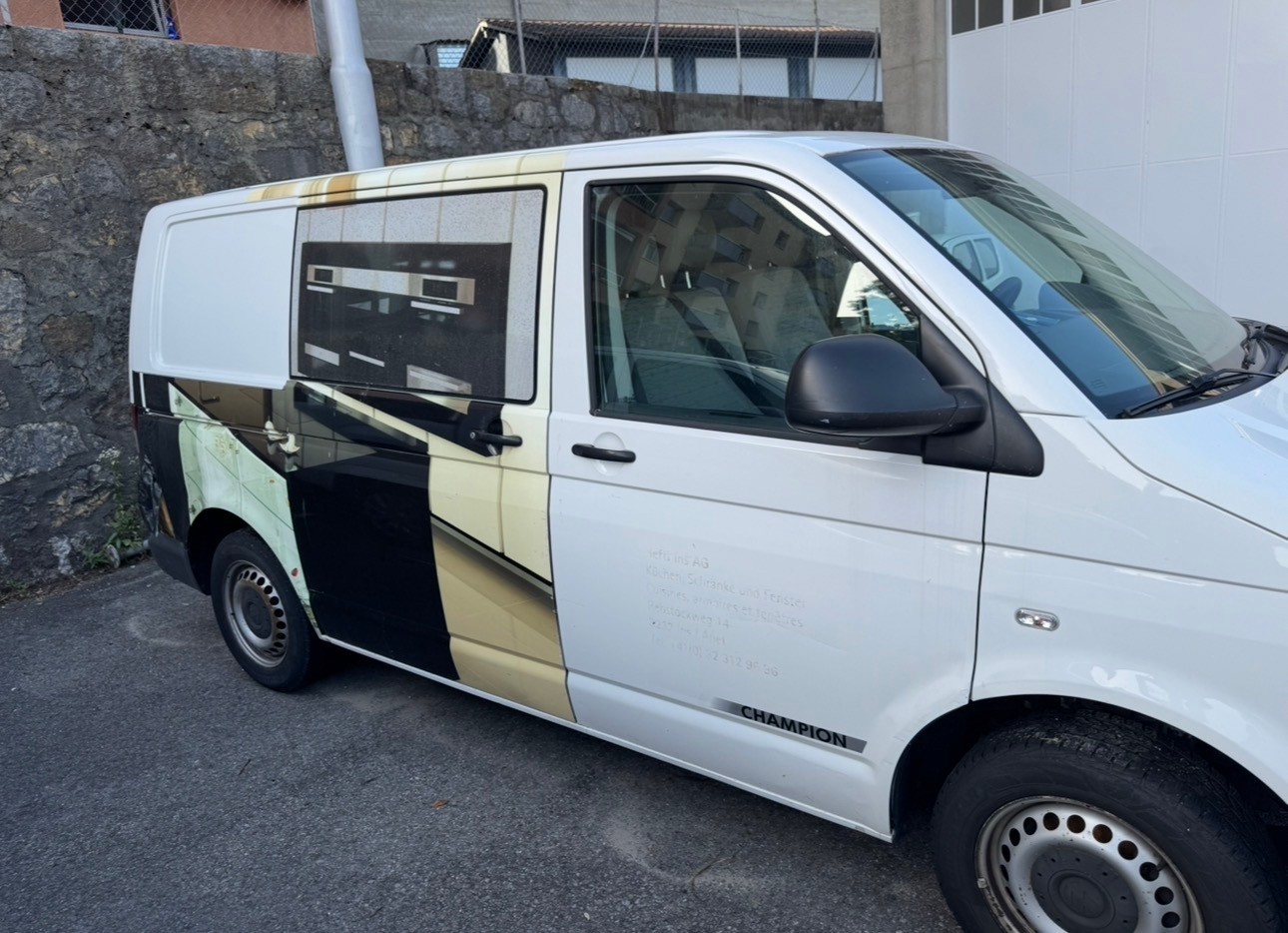 VW T5 2.0 TDI-image-2