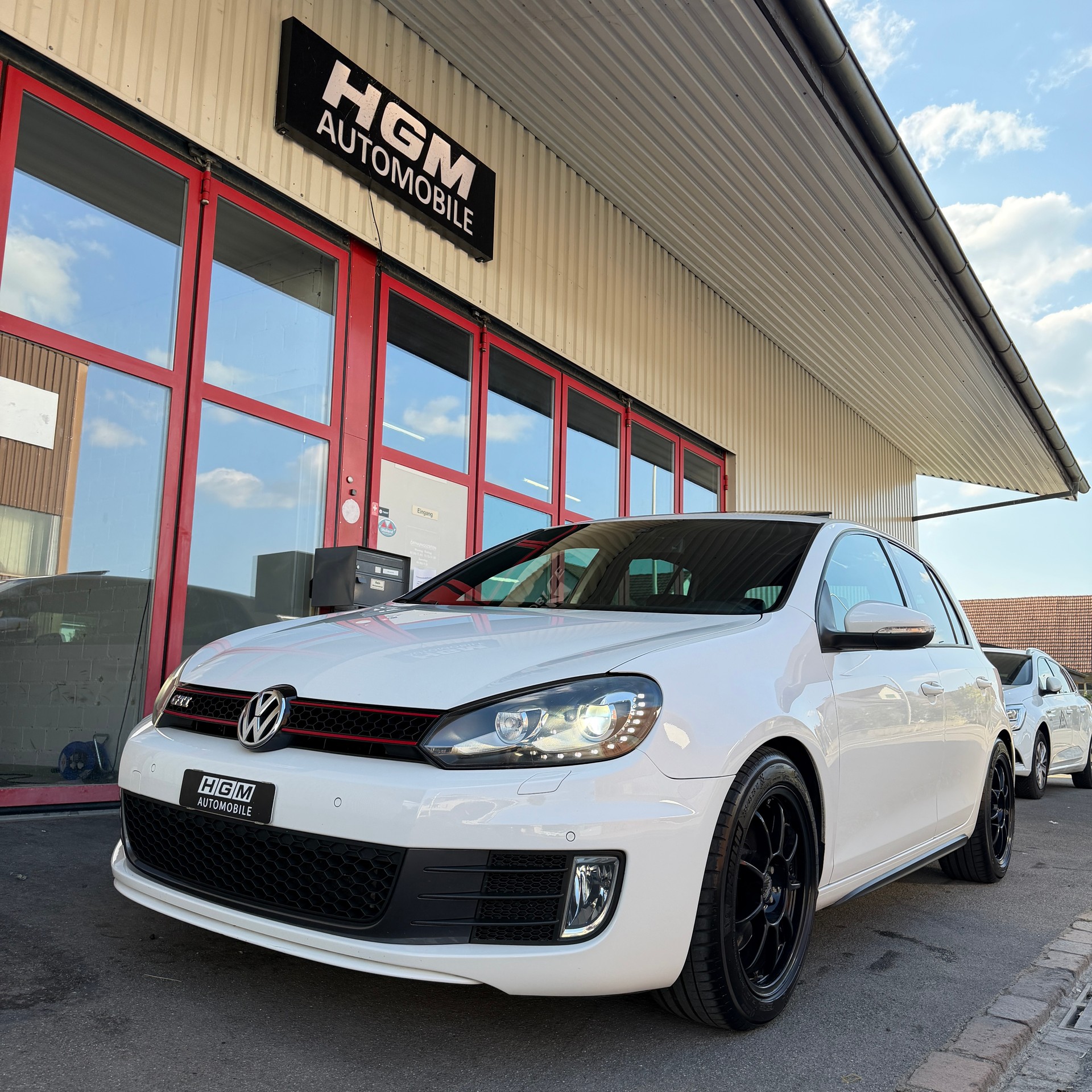 VW Golf 2.0 TSI GTI DSG-image-1