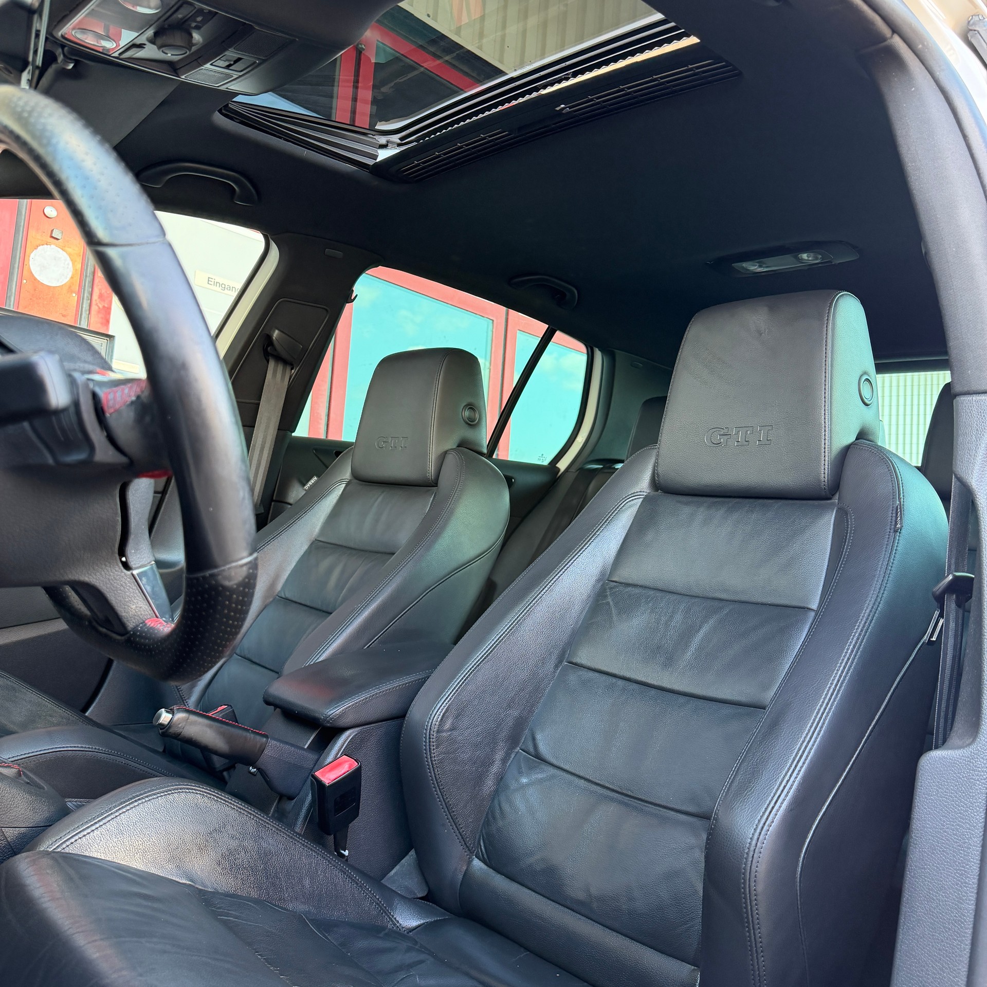 VW Golf 2.0 TSI GTI DSG-image-11