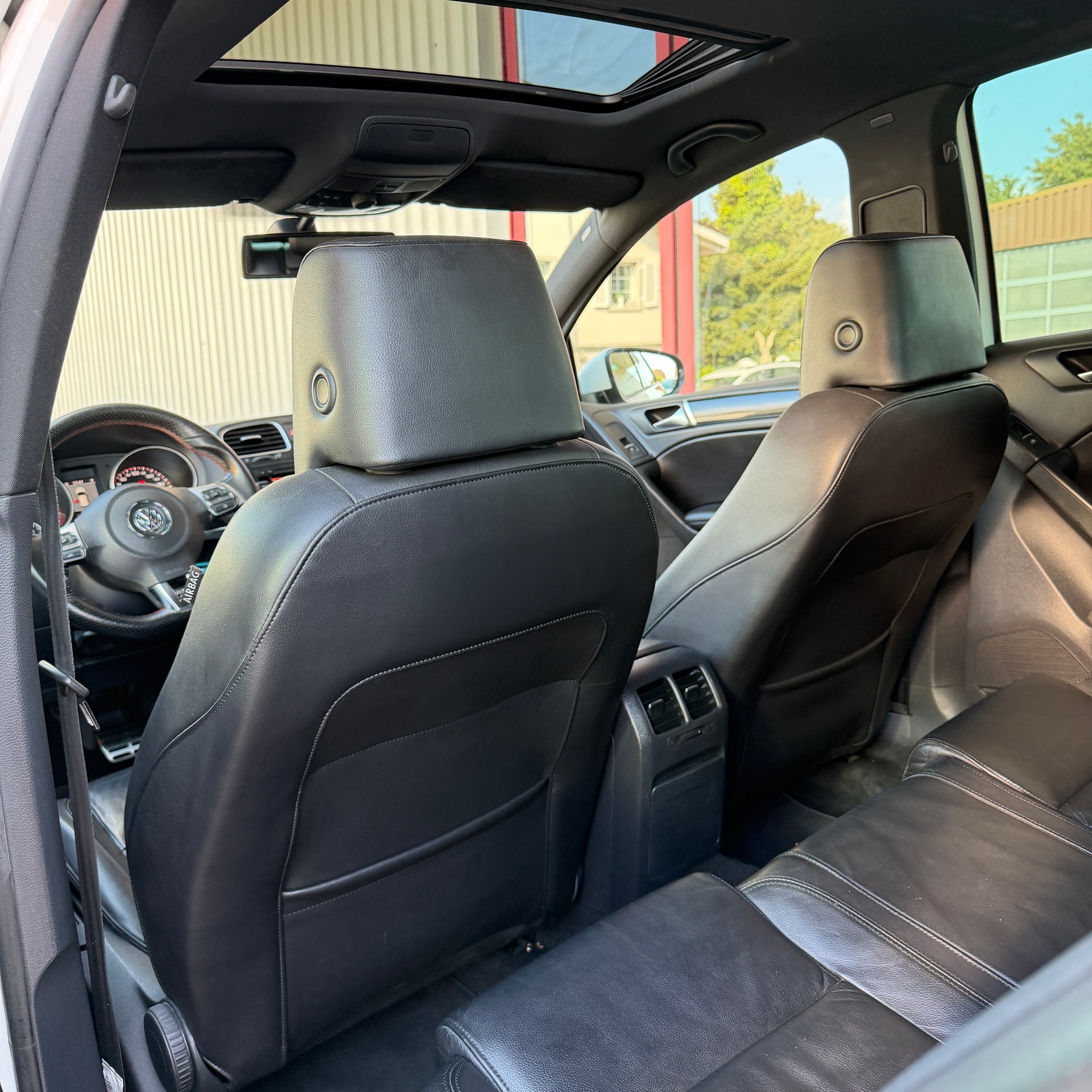 VW Golf 2.0 TSI GTI DSG-image-7