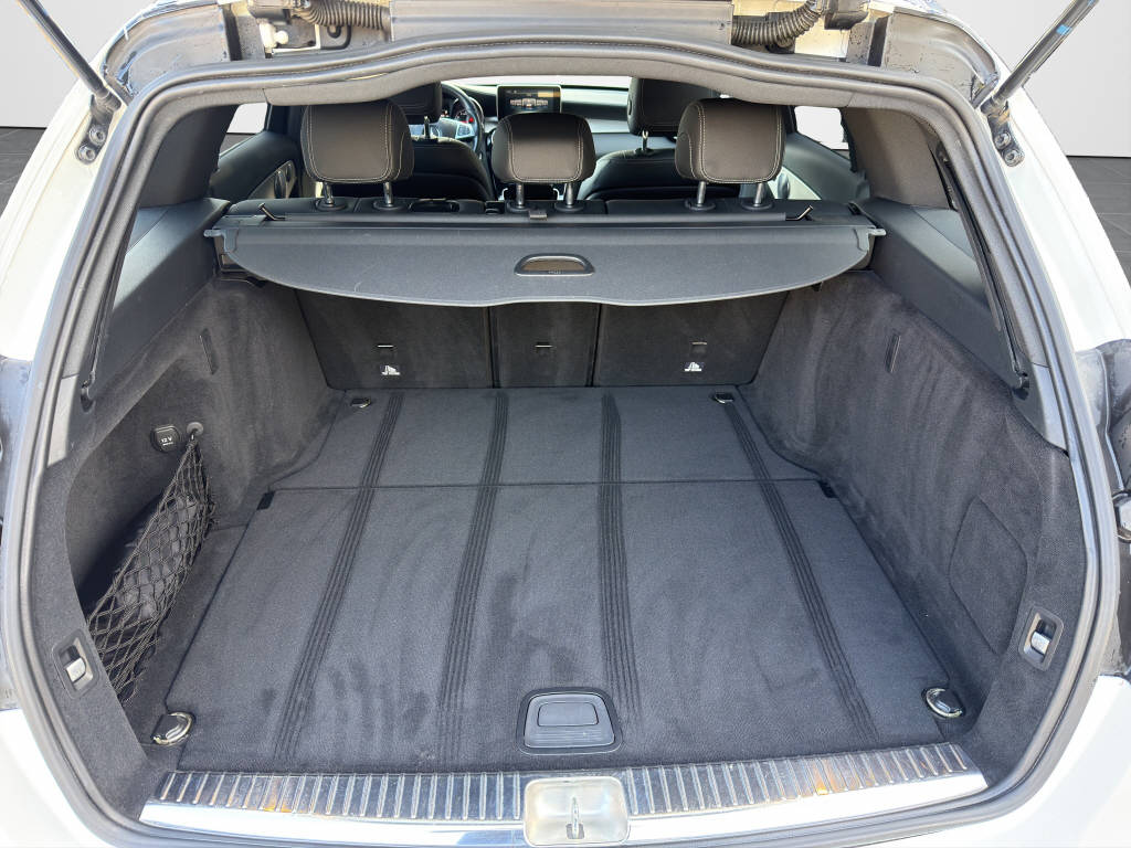 MERCEDES-BENZ C 43 AMG 4matic-image-15
