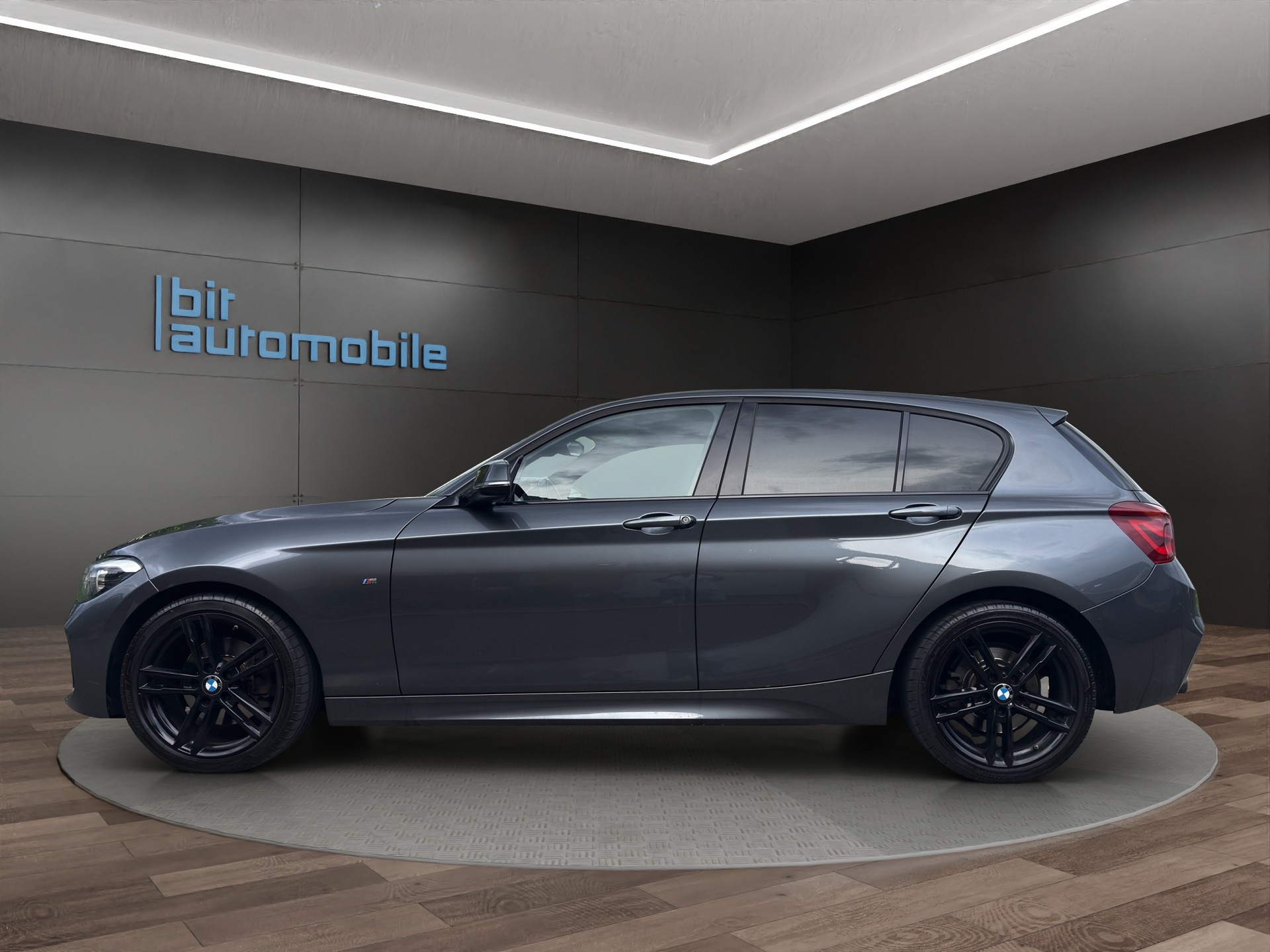 BMW 125i Edition M Sport Steptronic-image-2