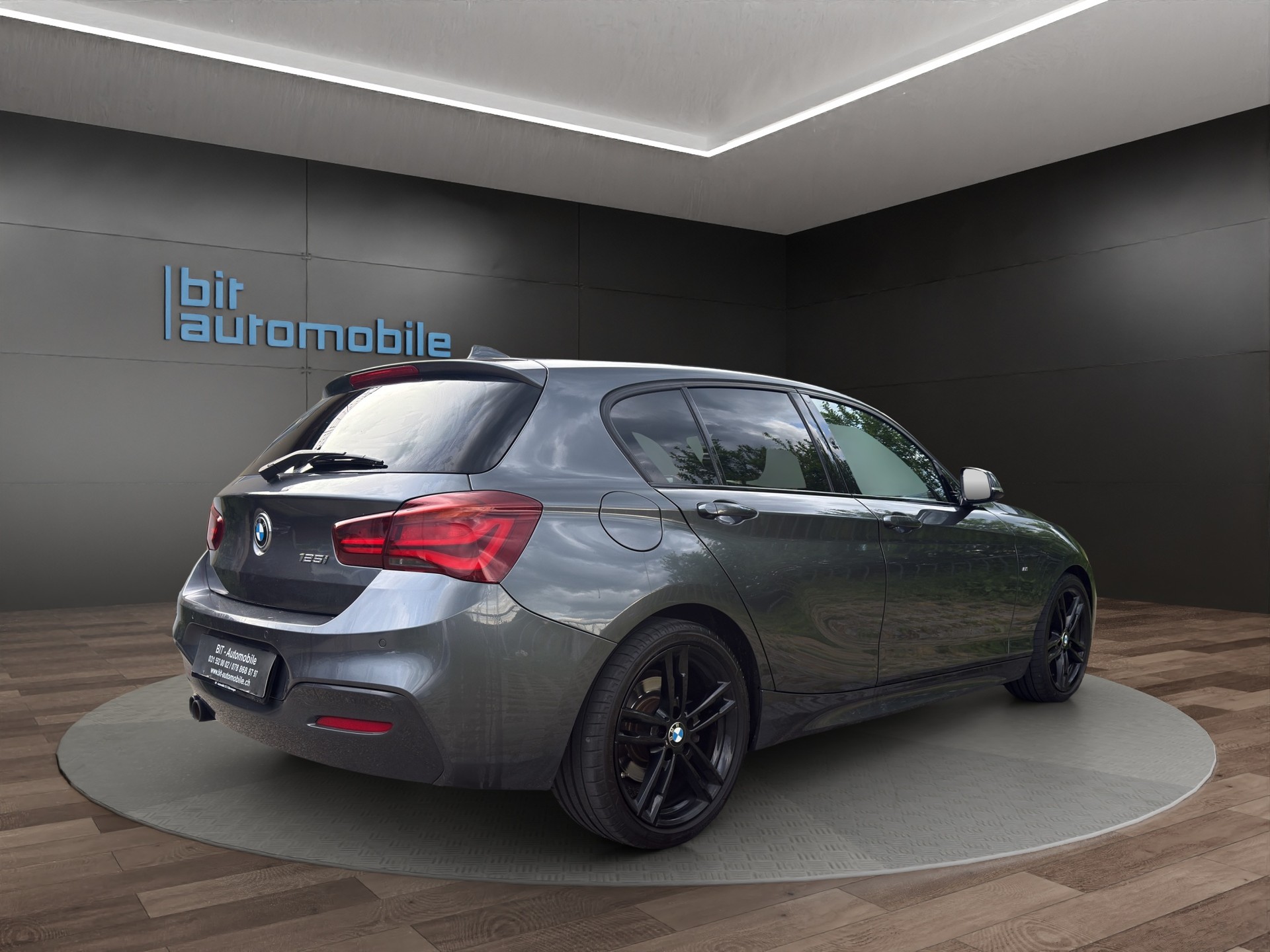 BMW 125i Edition M Sport Steptronic-image-7