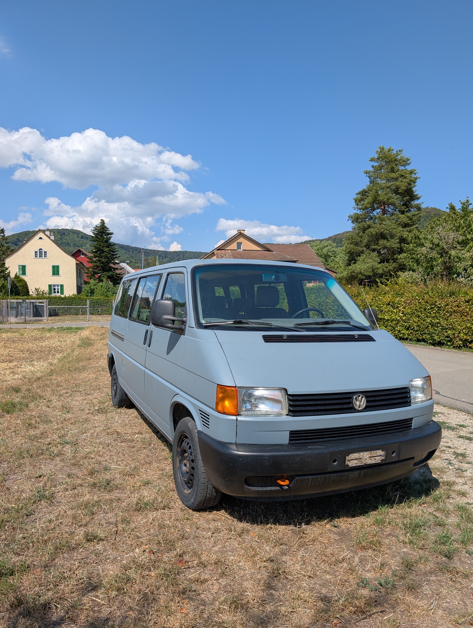 VW 2.5-image-0