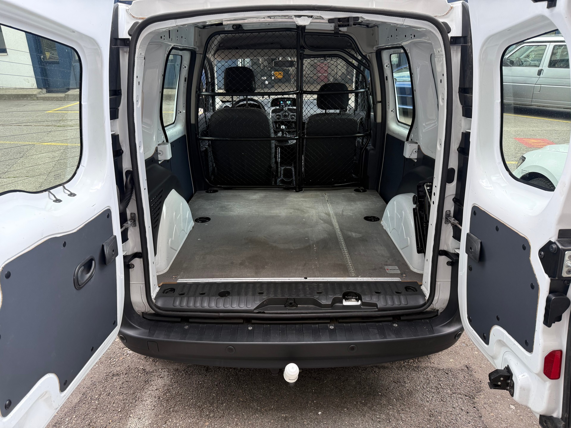 RENAULT Kangoo Medium dCi 95-image-12