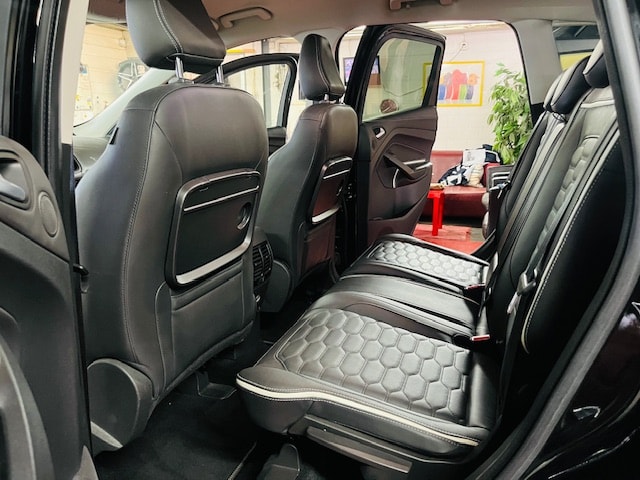 FORD Kuga 1.5 SCTi Vignale 4WD Automatic-image-14