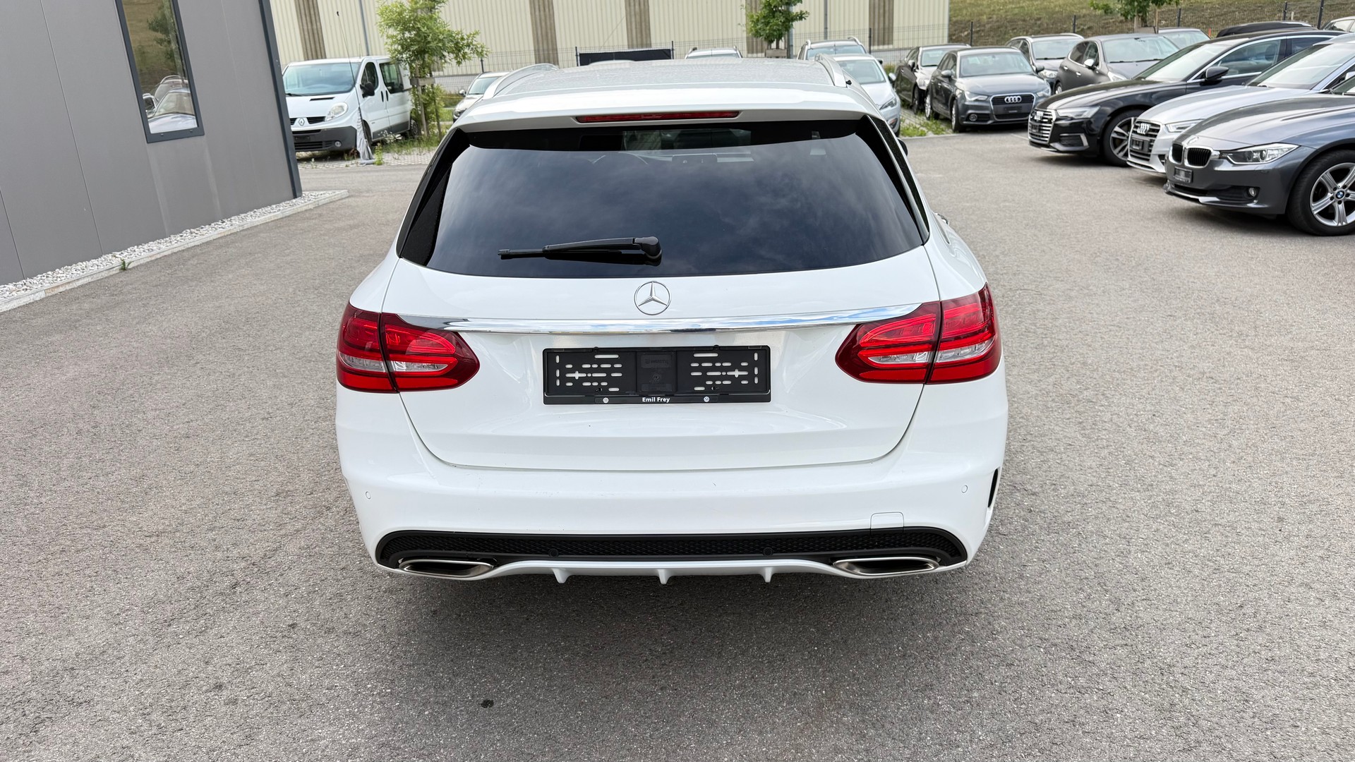 MERCEDES-BENZ C 400 AMG Line 4Matic 7G-Tronic-image-4