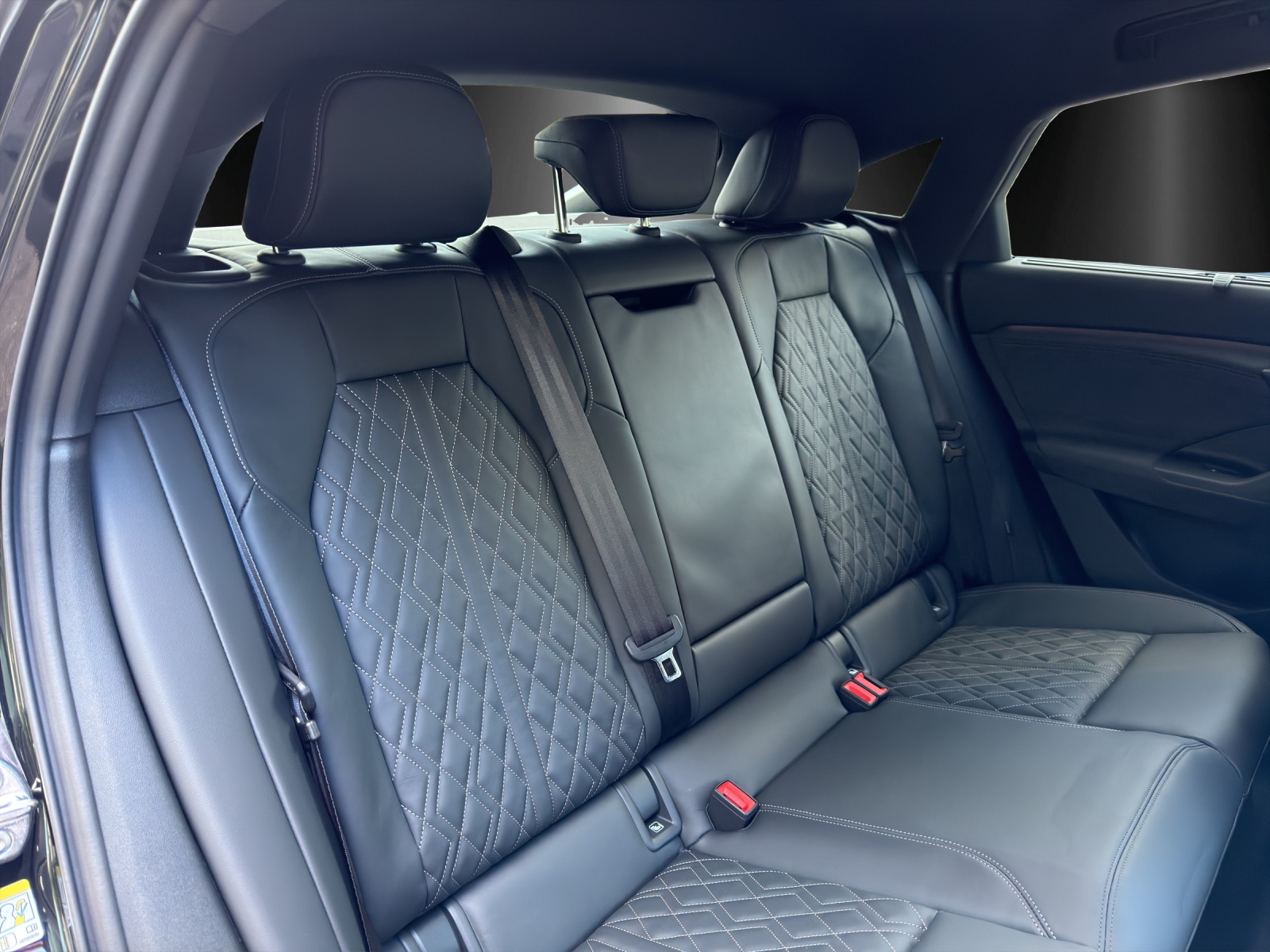 AUDI SQ6 Sportback e-tron quattro-image-7