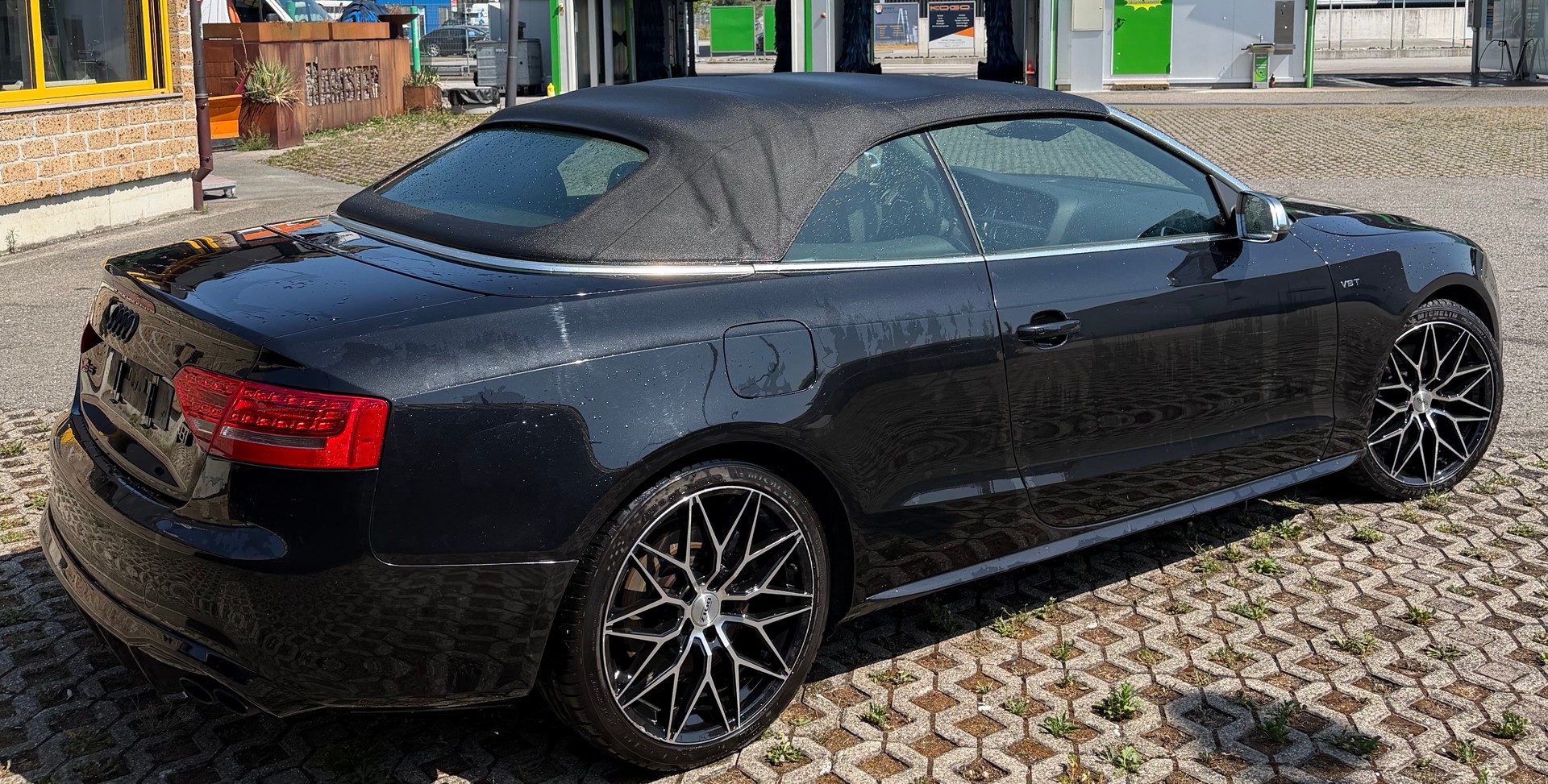 AUDI 3.0 V6 TFSI quattro S-Tronic-image-1