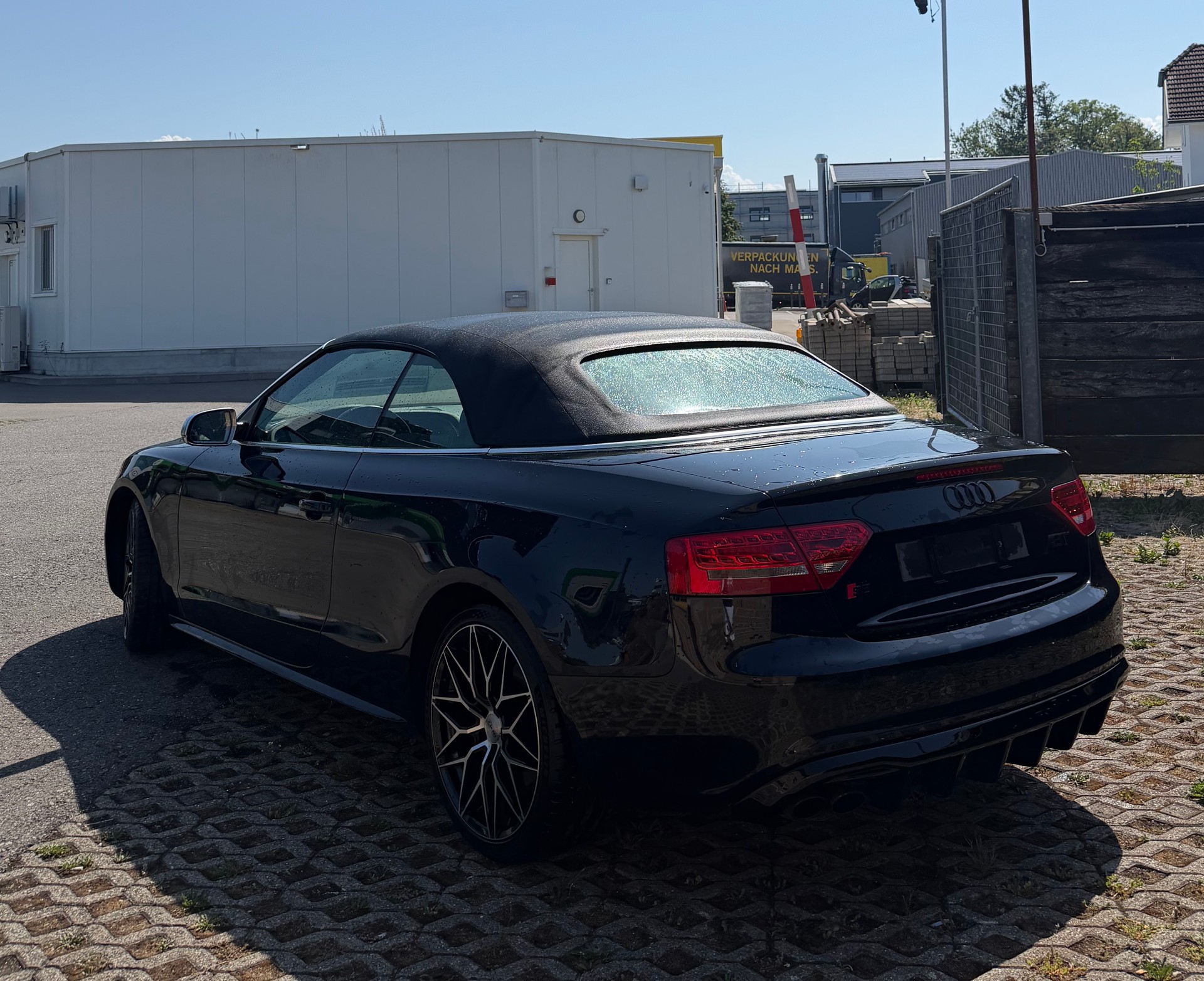 AUDI 3.0 V6 TFSI quattro S-Tronic-image-4