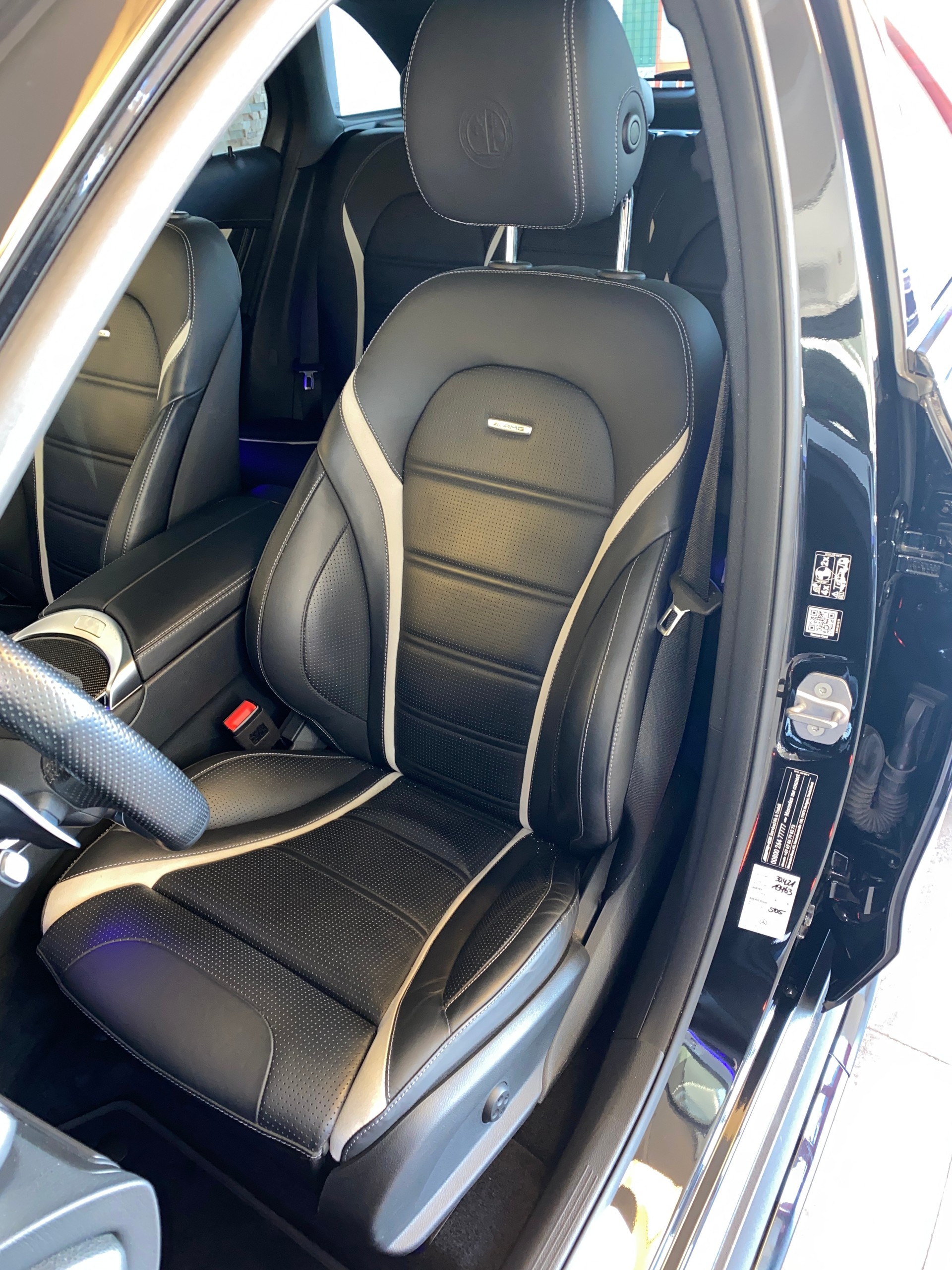 MERCEDES-BENZ GLC 63 S AMG 4Matic 9G-Tronic-image-12