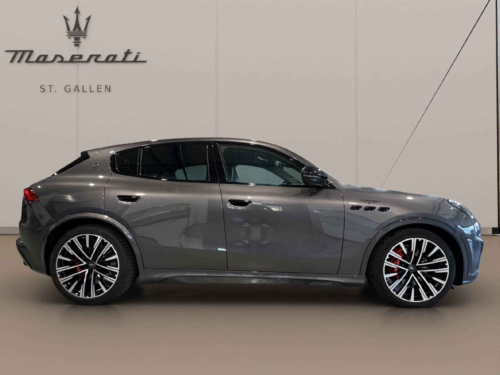 MASERATI Grecale 3.0 V6 Trofeo-image-3