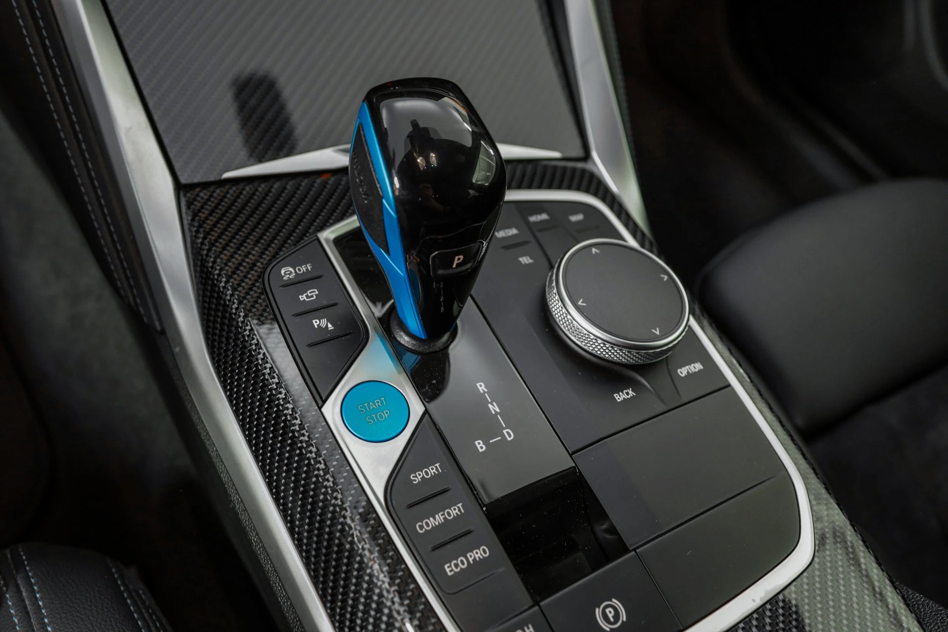 BMW i4 M50-image-11