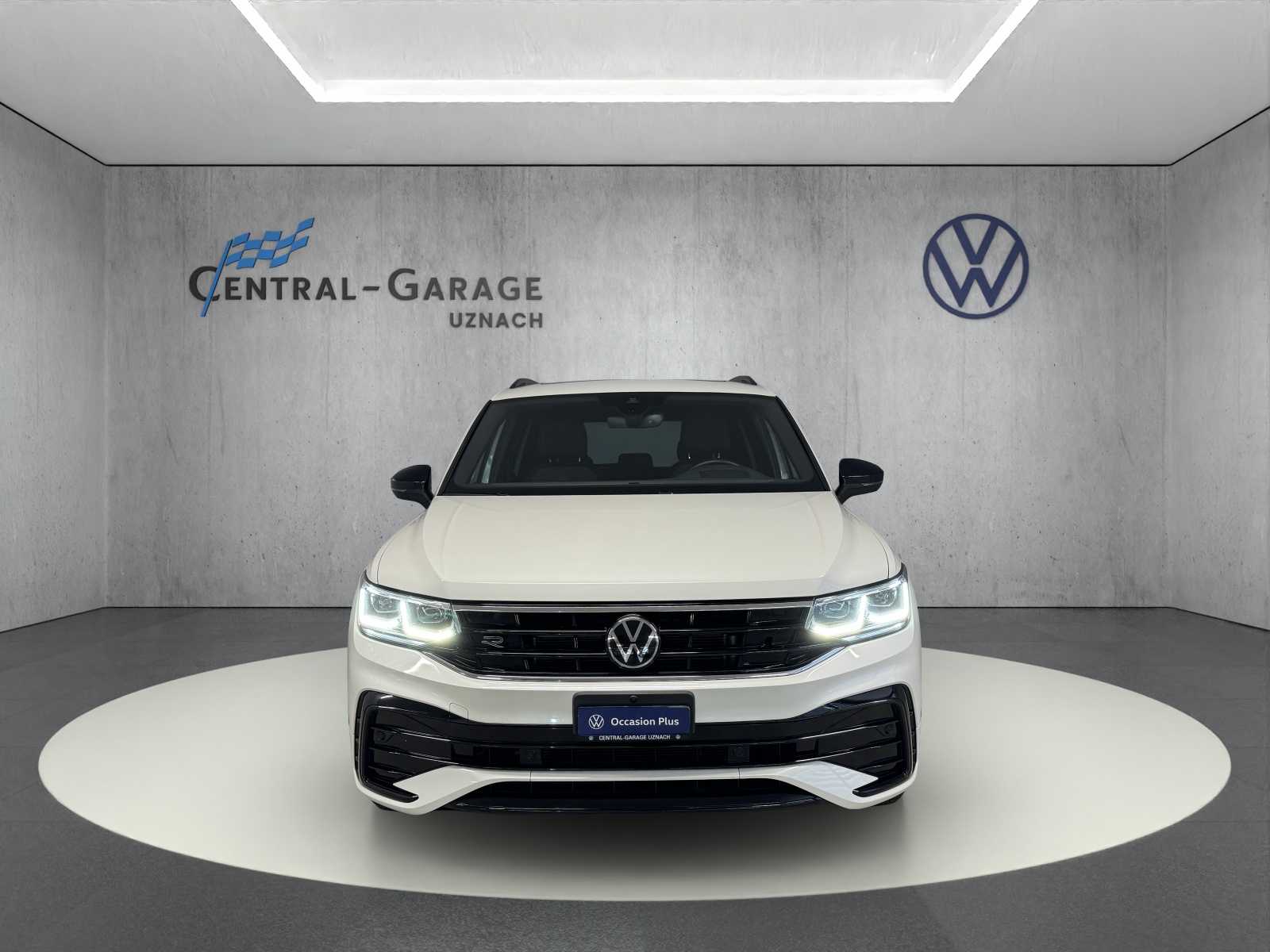 VW Tiguan 2.0TSI R-Line 4Motion DSG-image-1