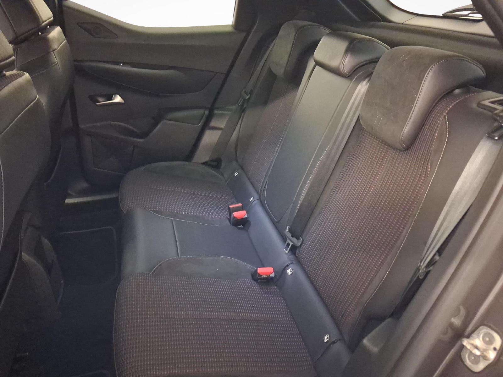 DS AUTOMOBILES 3 Crossback 1.2 PureTech 130 Performance Line+-image-10