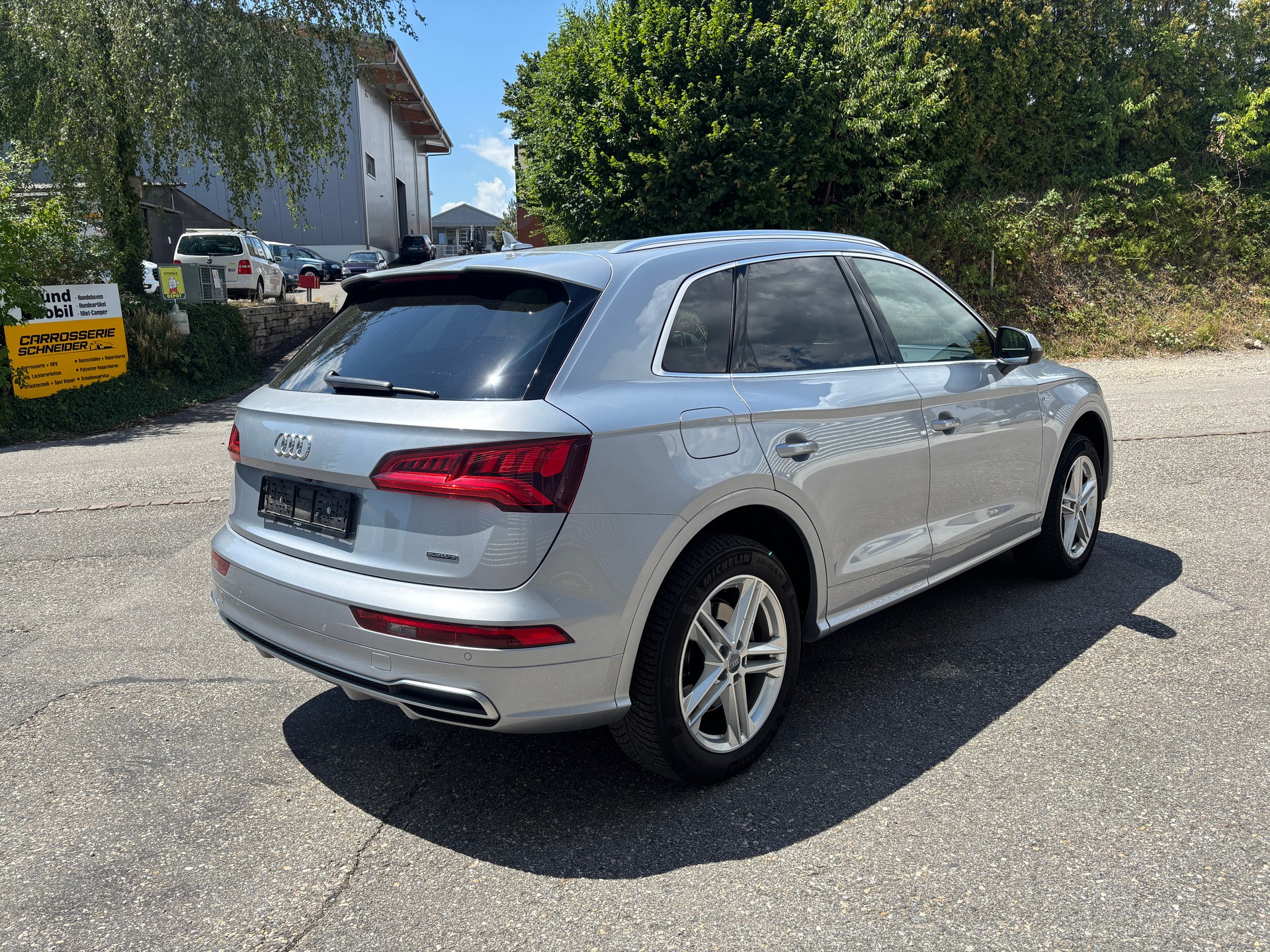 AUDI Q5 2.0 TFSI sport quattro S-tronic-image-4
