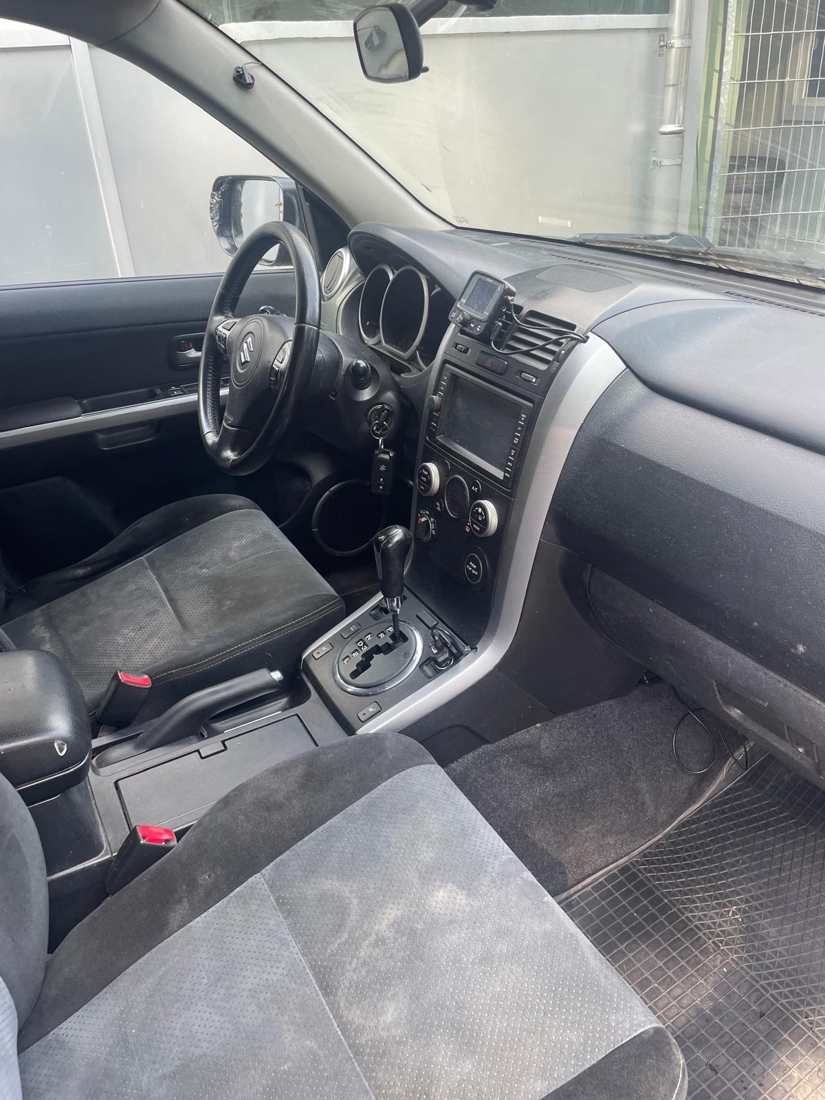 SUZUKI Grand Vitara 2.4 16V GL Top Automatic-image-4