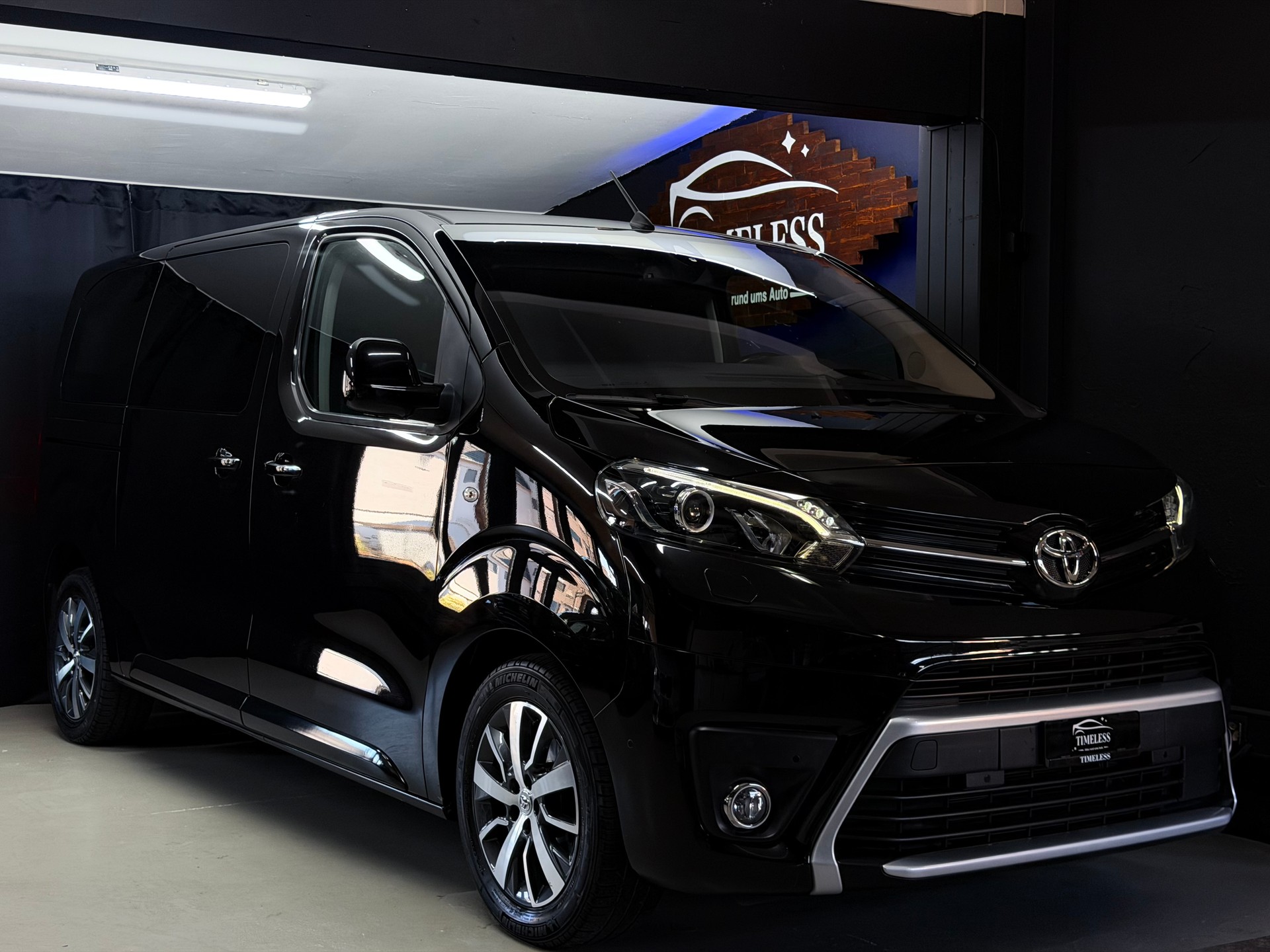 TOYOTA Proace Verso 2.0 D-4D 4x4 Trend Medium-image-1