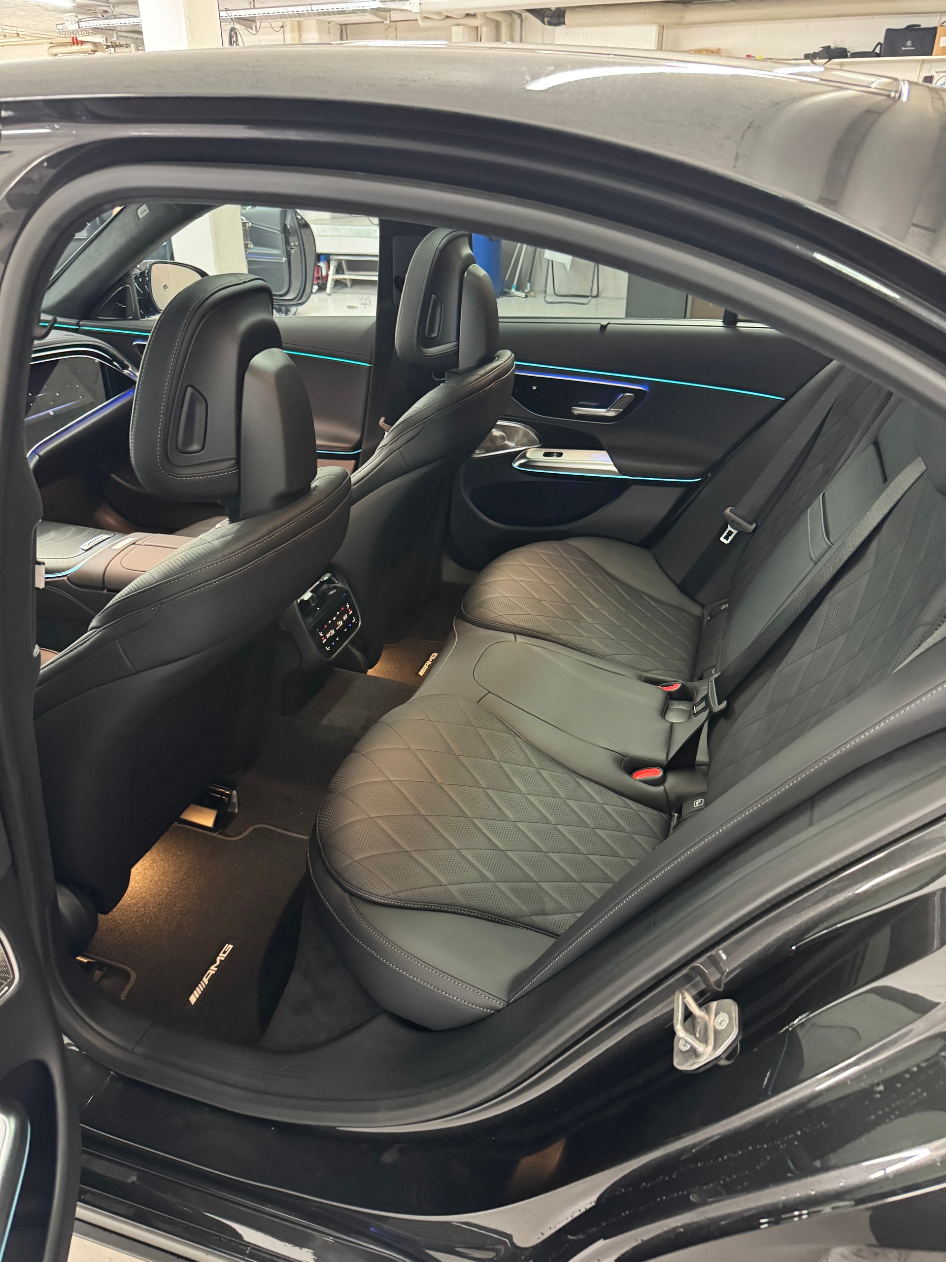MERCEDES-BENZ E 450 4Matic-image-13