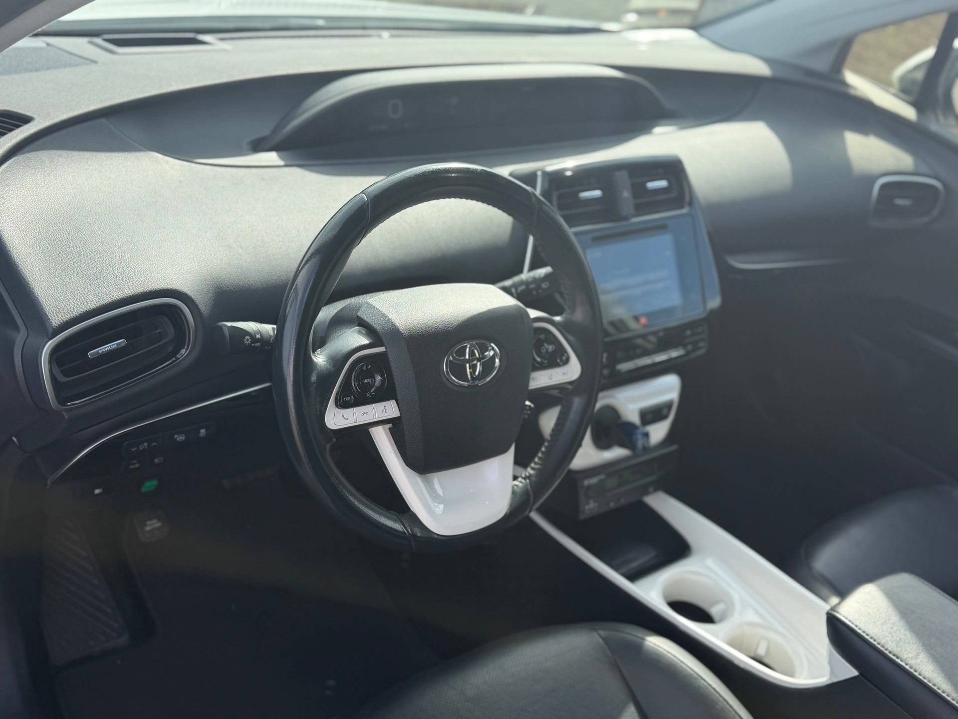 TOYOTA Prius 1.8 VVT-i HSD Sol Premium-image-11