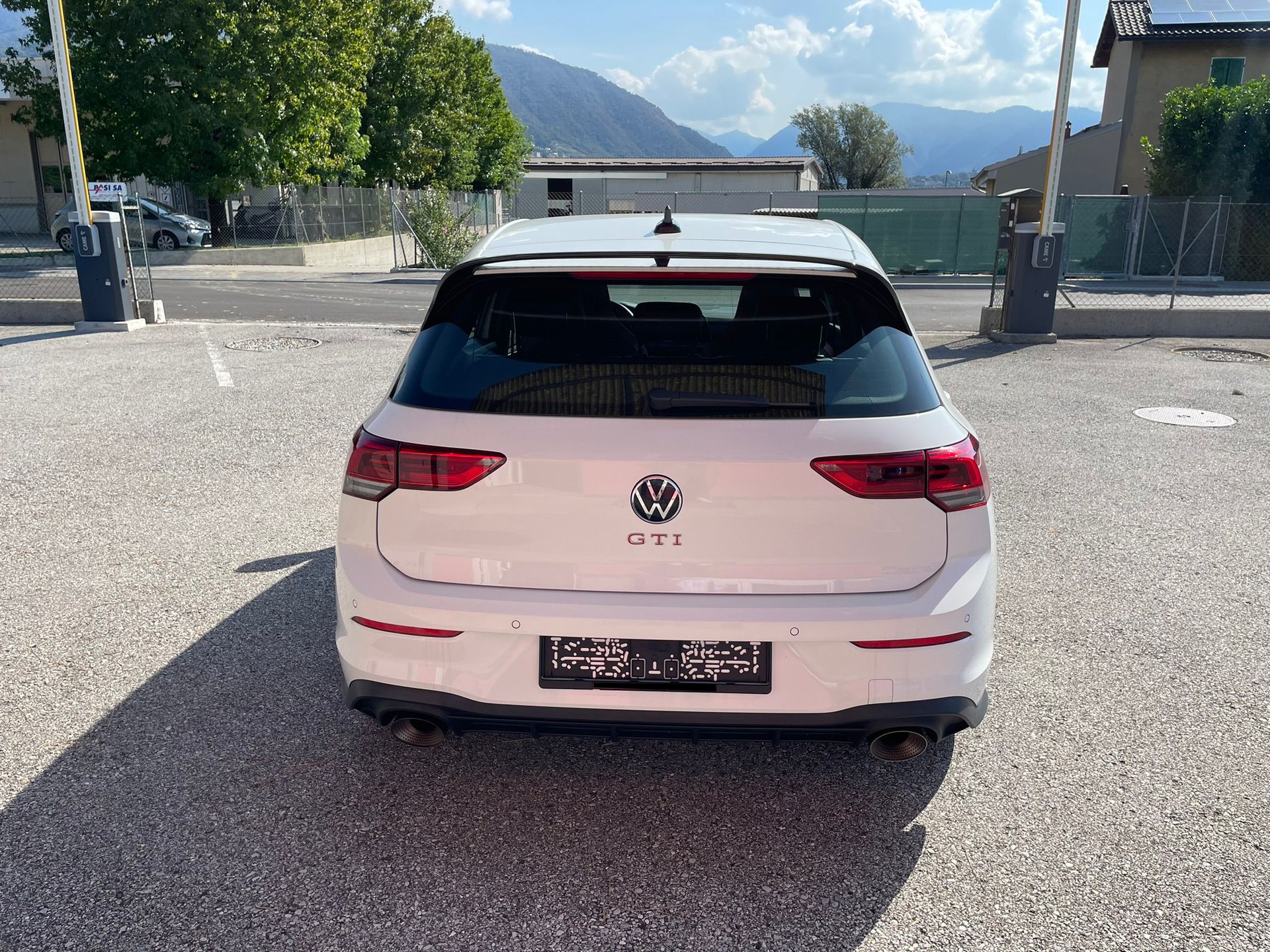 VW GOLF 2.0 TSI GTI Clubsport DSG Performance Pack-image-3