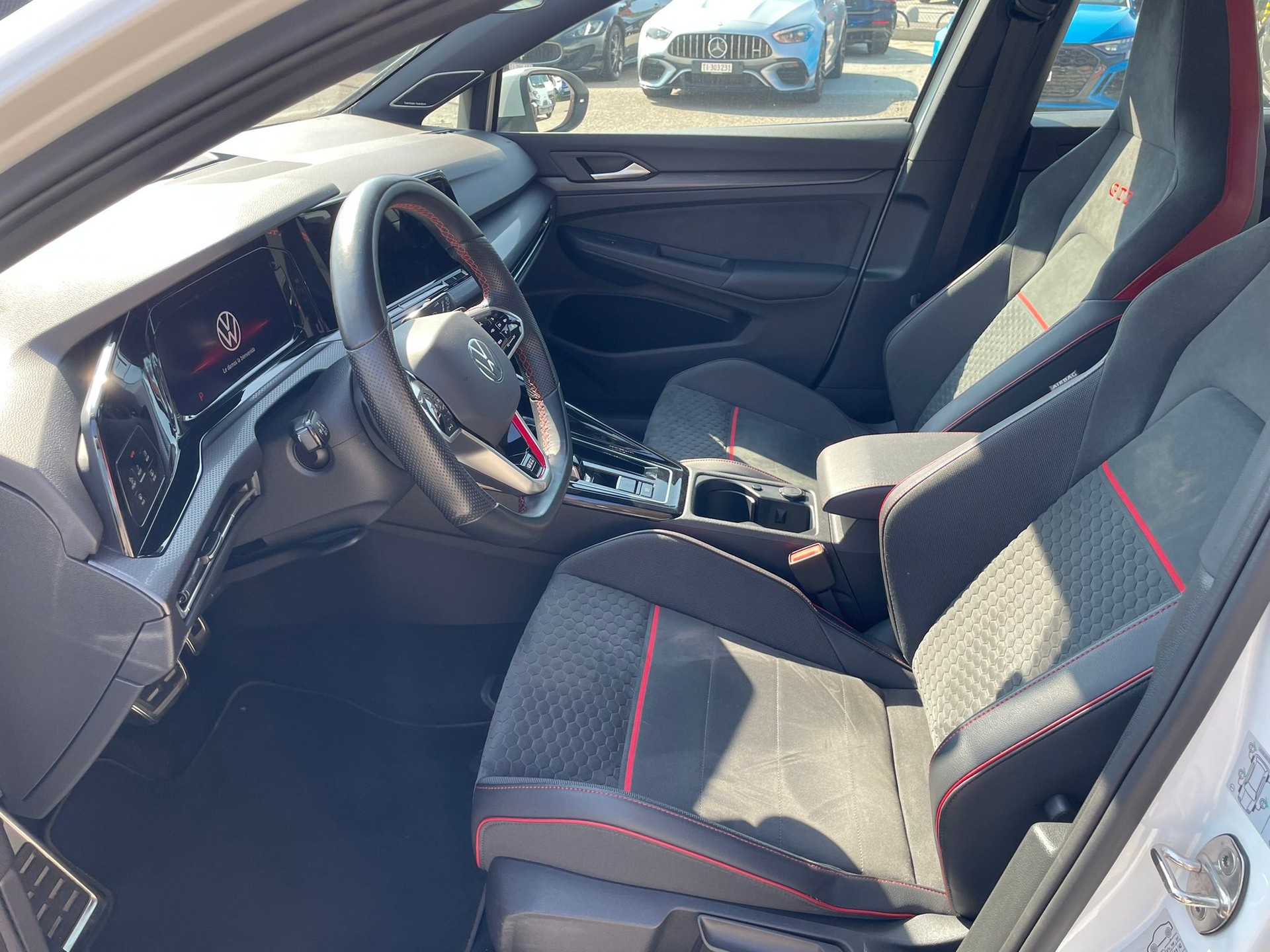 VW GOLF 2.0 TSI GTI Clubsport DSG Performance Pack-image-6