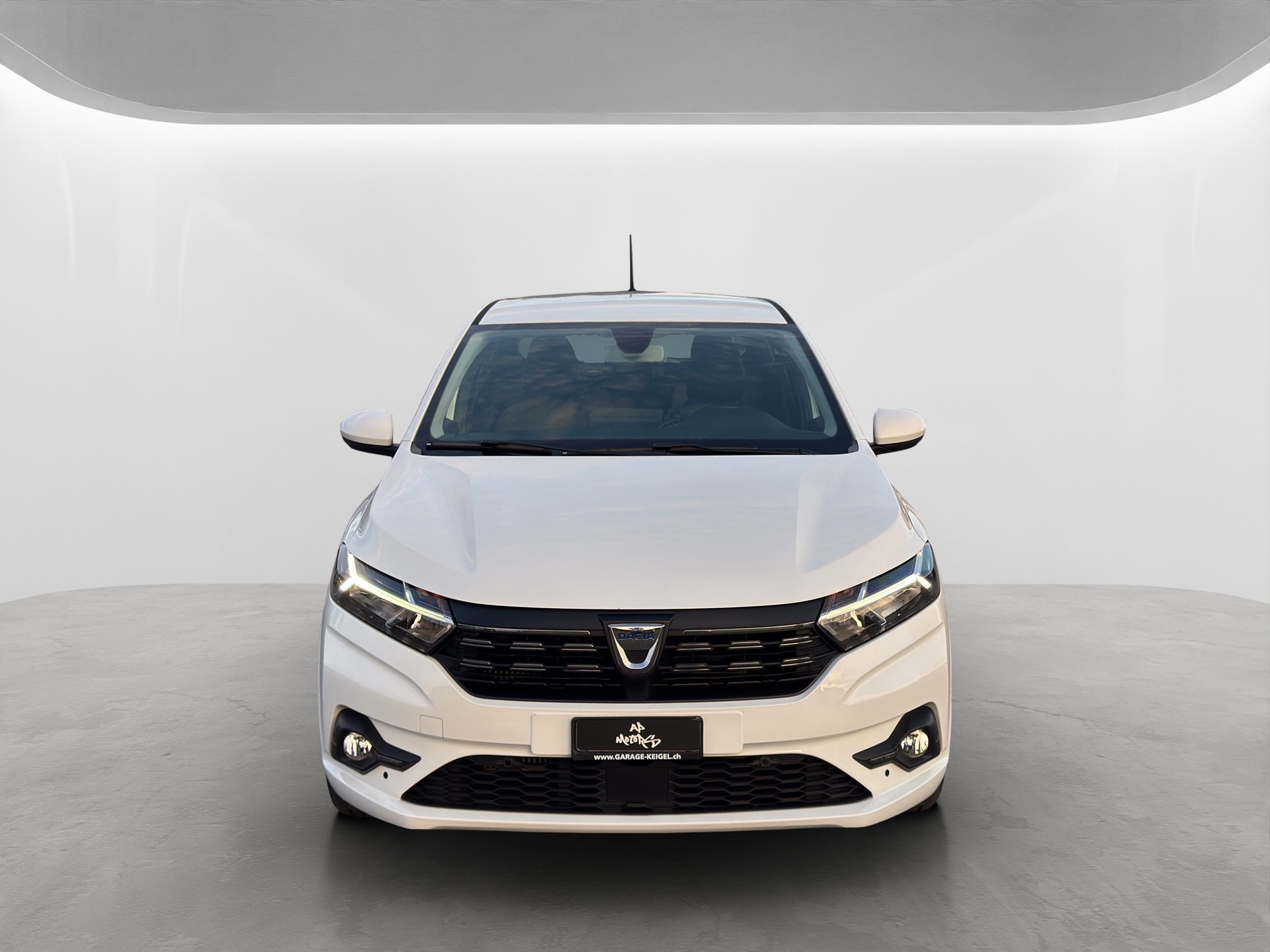 DACIA Sandero TCe 90 Comfort CVT-image-4