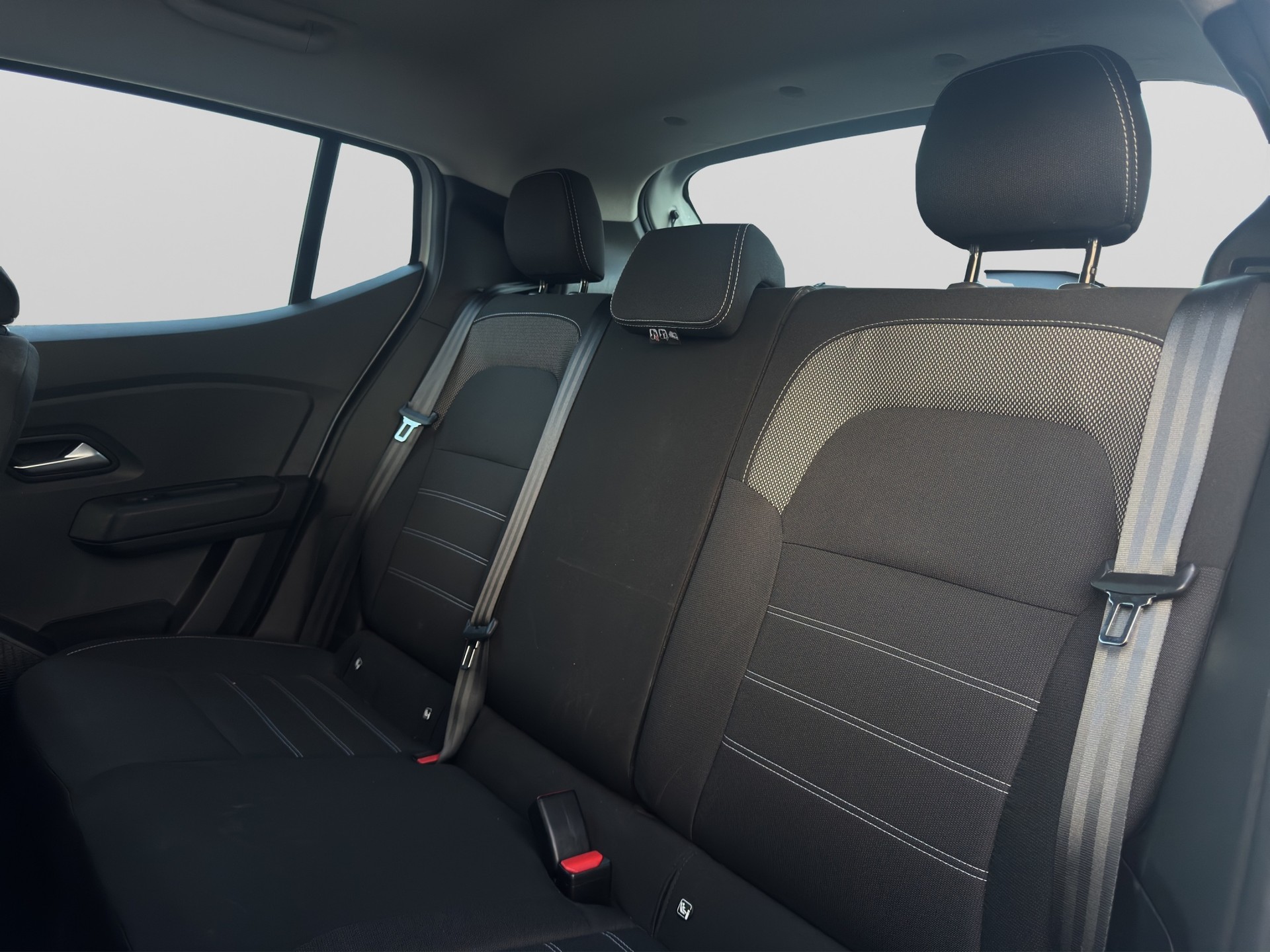 DACIA Sandero TCe 90 Comfort CVT-image-17