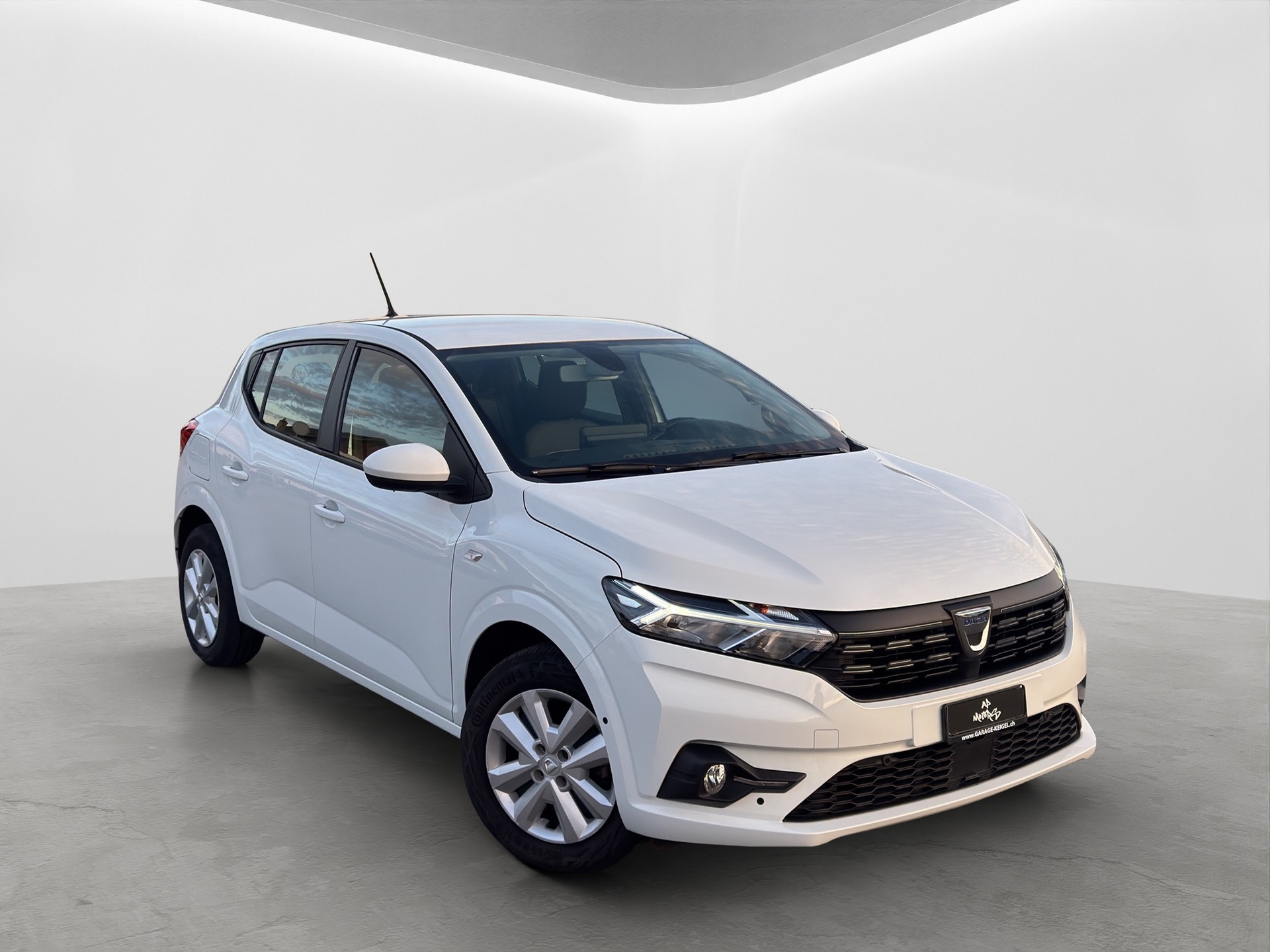 DACIA Sandero TCe 90 Comfort CVT-image-0