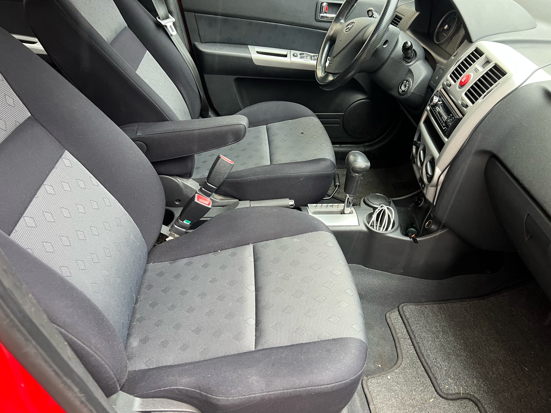HYUNDAI 1.6 GLS-image-3