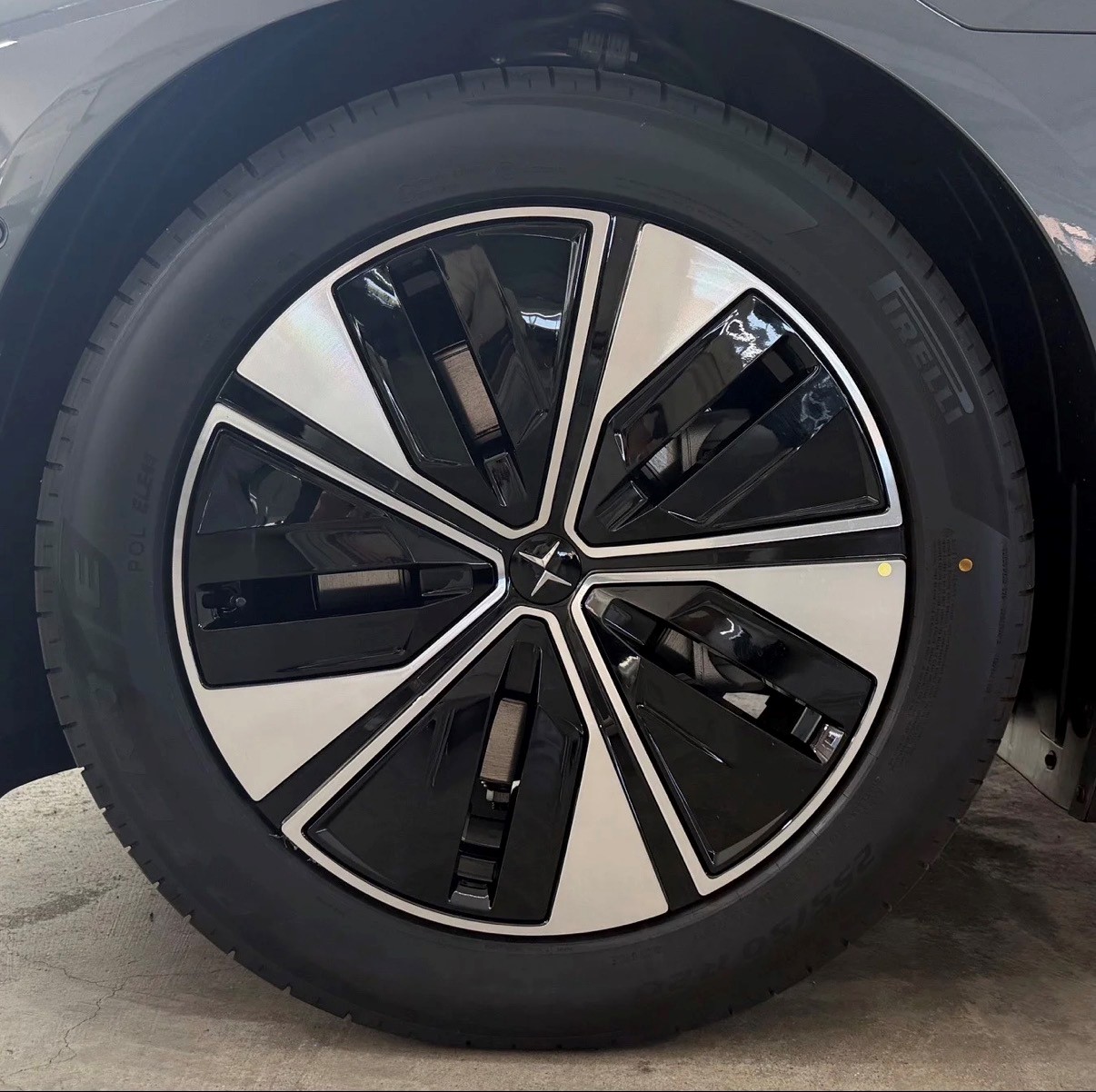 POLESTAR 4 Long Range Single Motor Prim-image-8