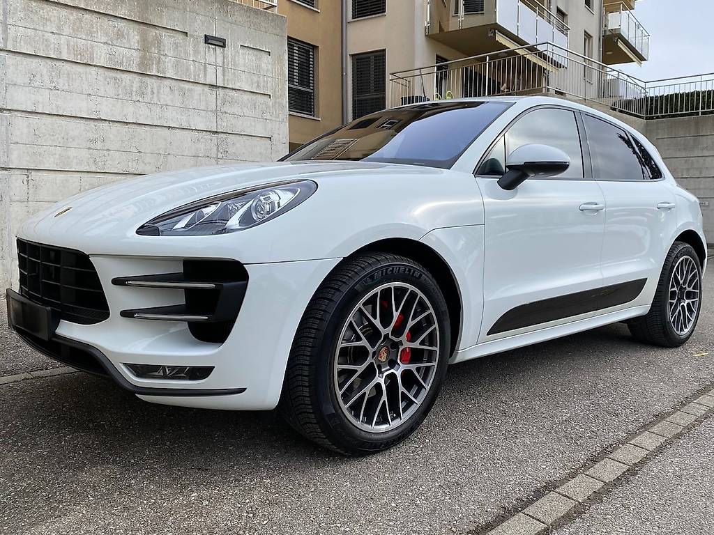 PORSCHE MACAN-image-0
